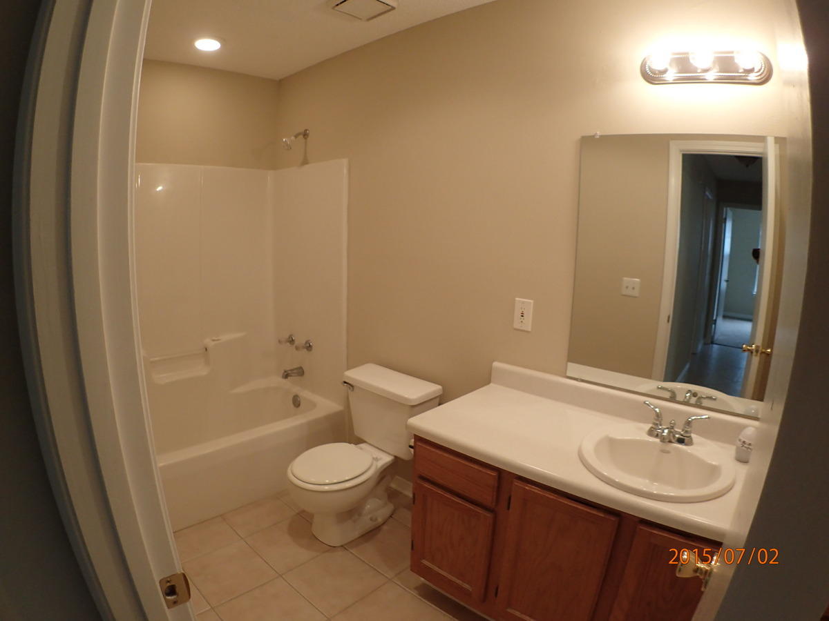 ASHLAND MANOR - Residential