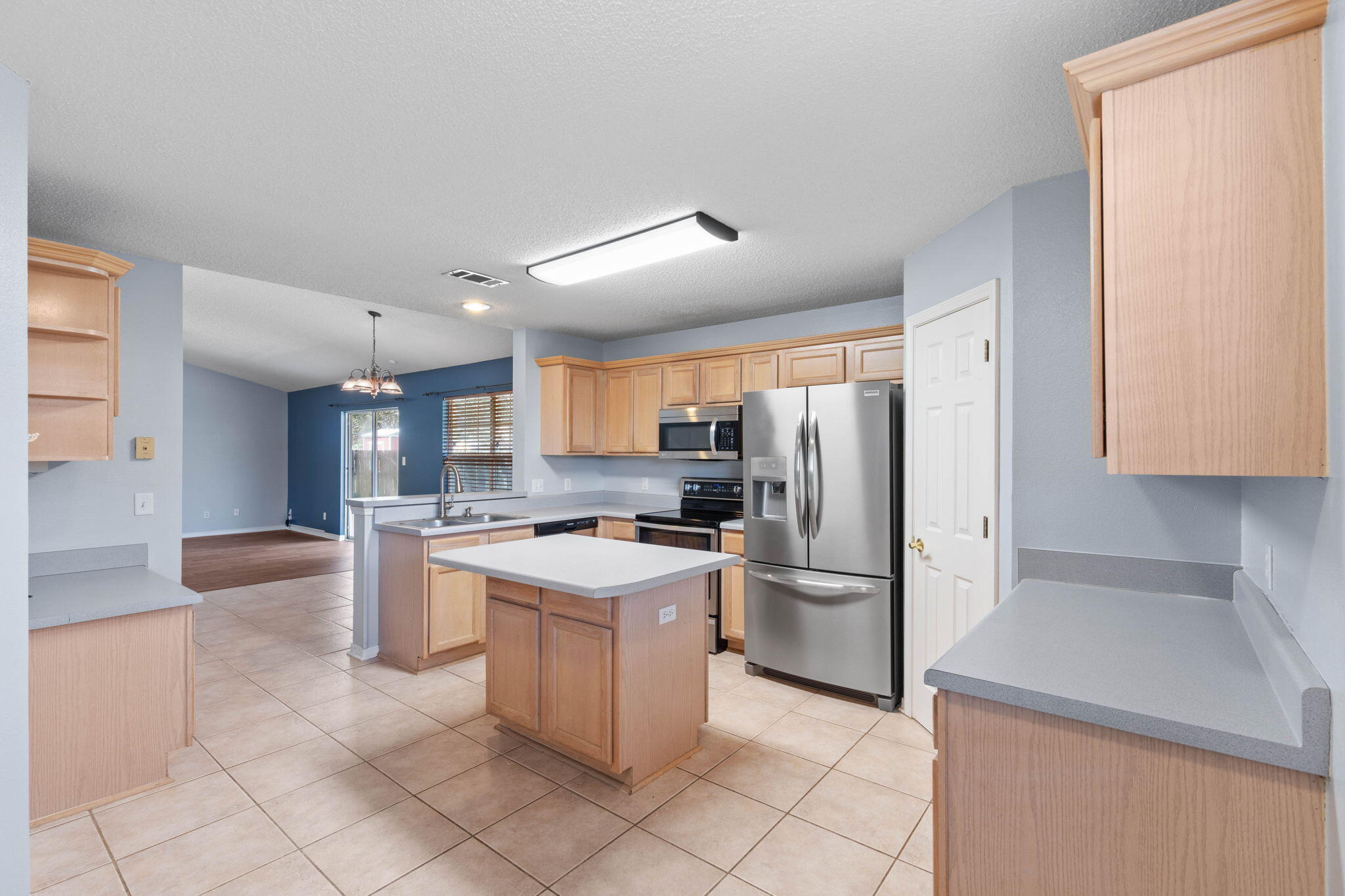 ROSS CROSSING - Residential