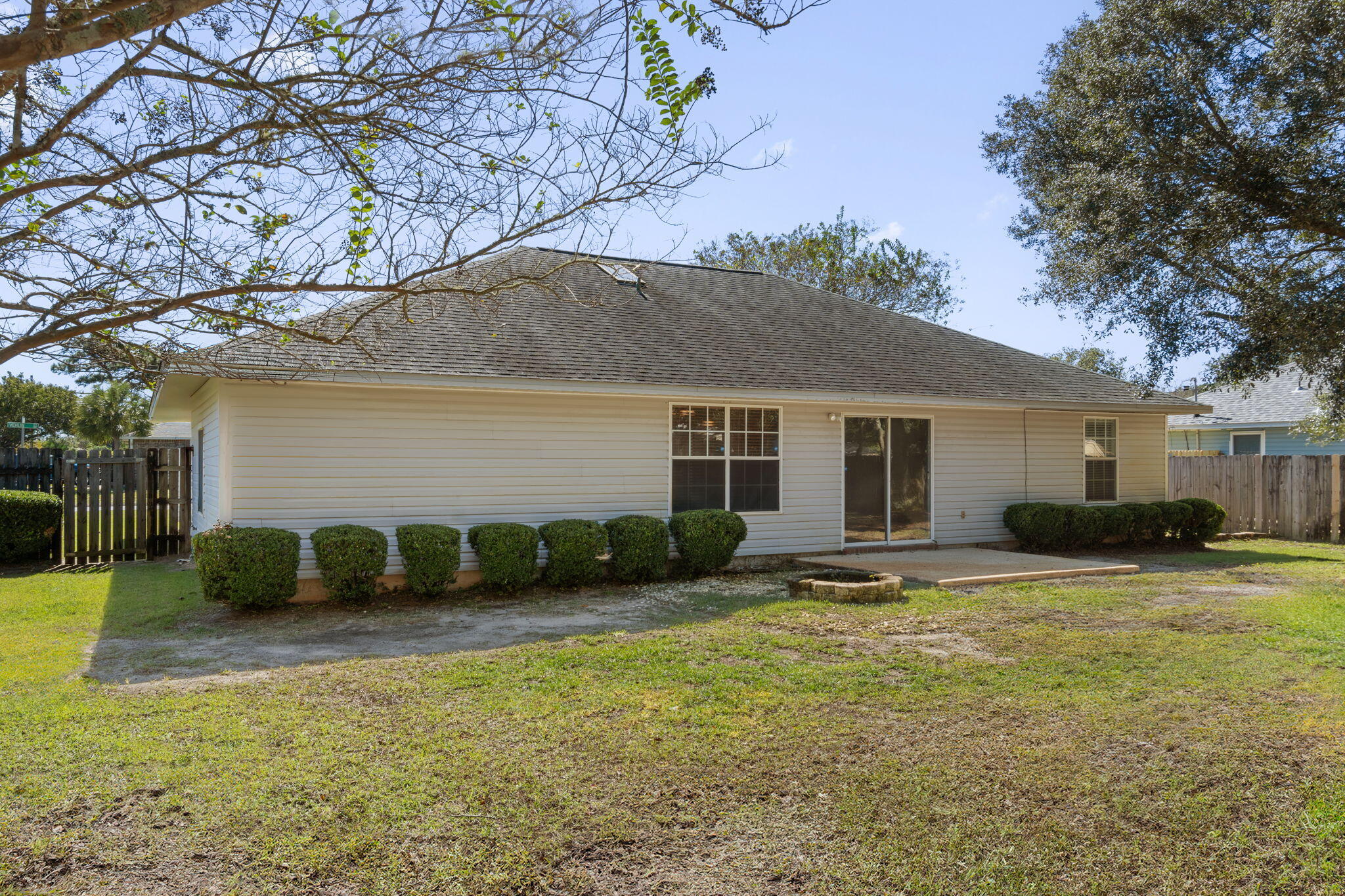 ROSS CROSSING - Residential