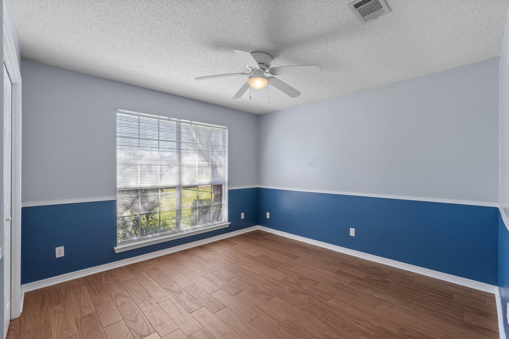 ROSS CROSSING - Residential