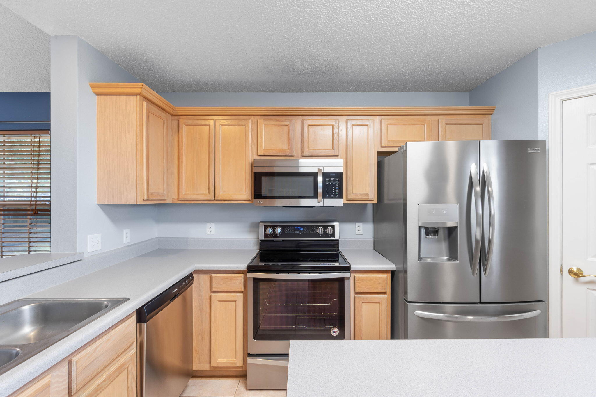 ROSS CROSSING - Residential