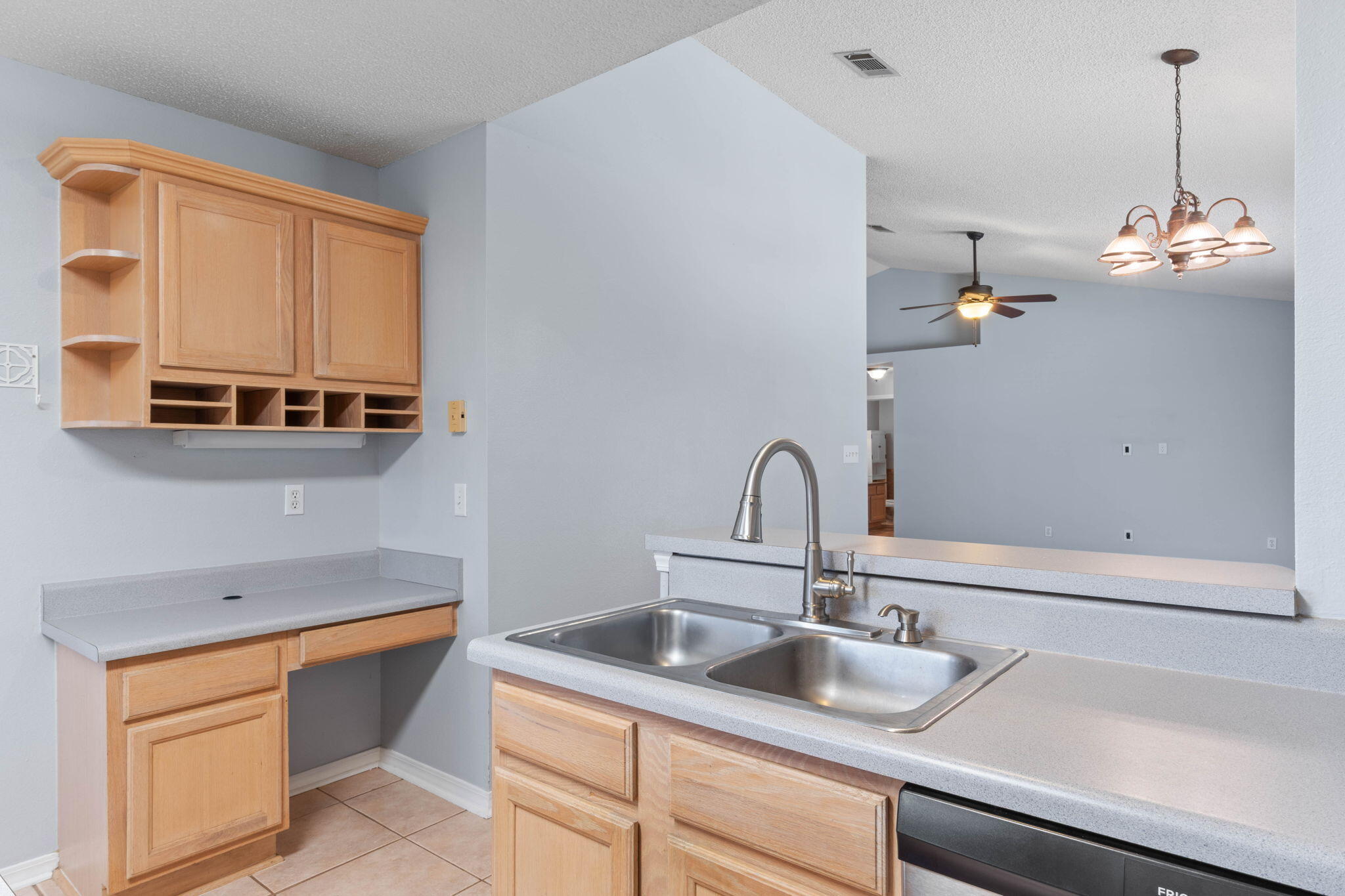 ROSS CROSSING - Residential