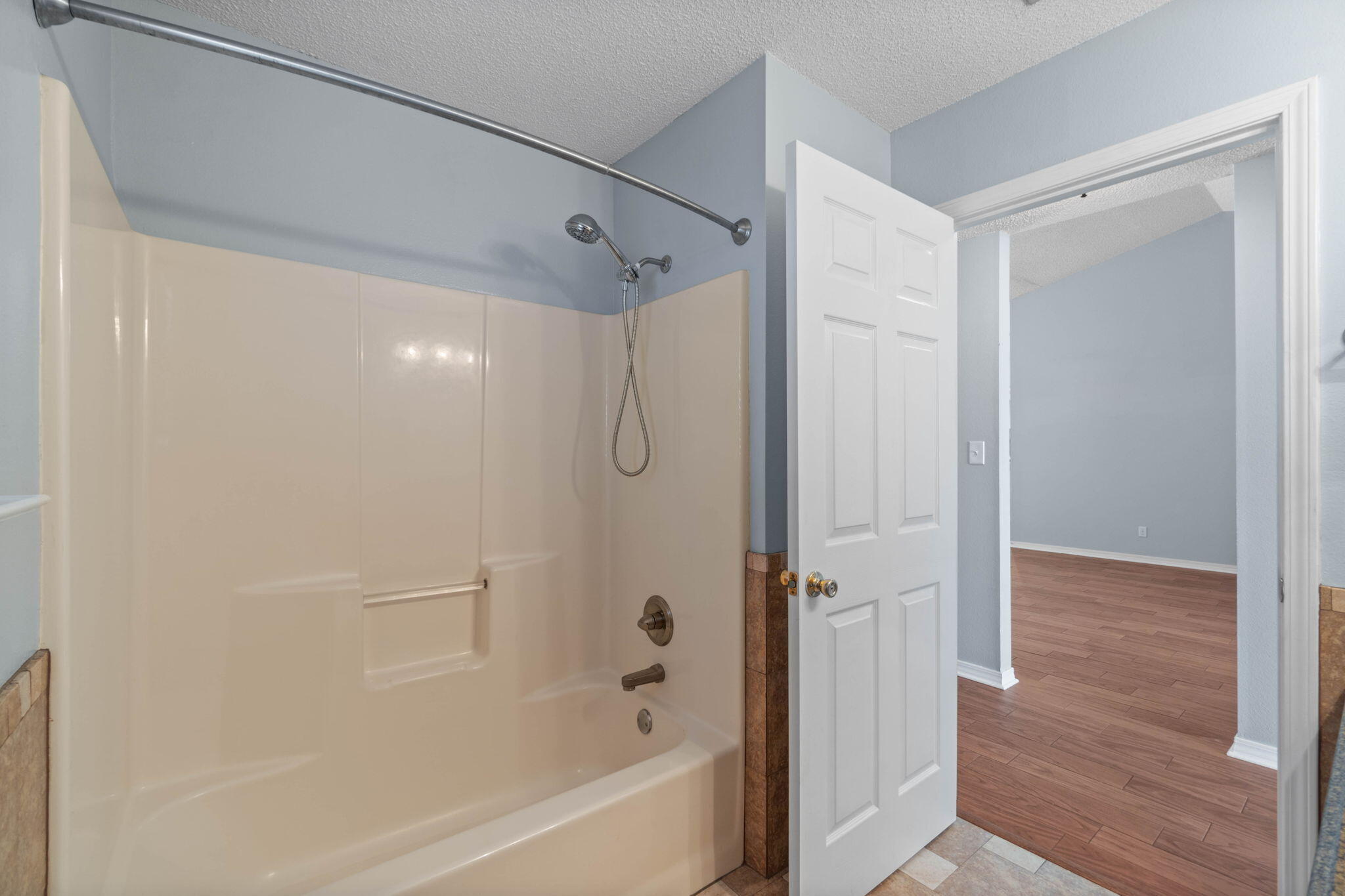 ROSS CROSSING - Residential