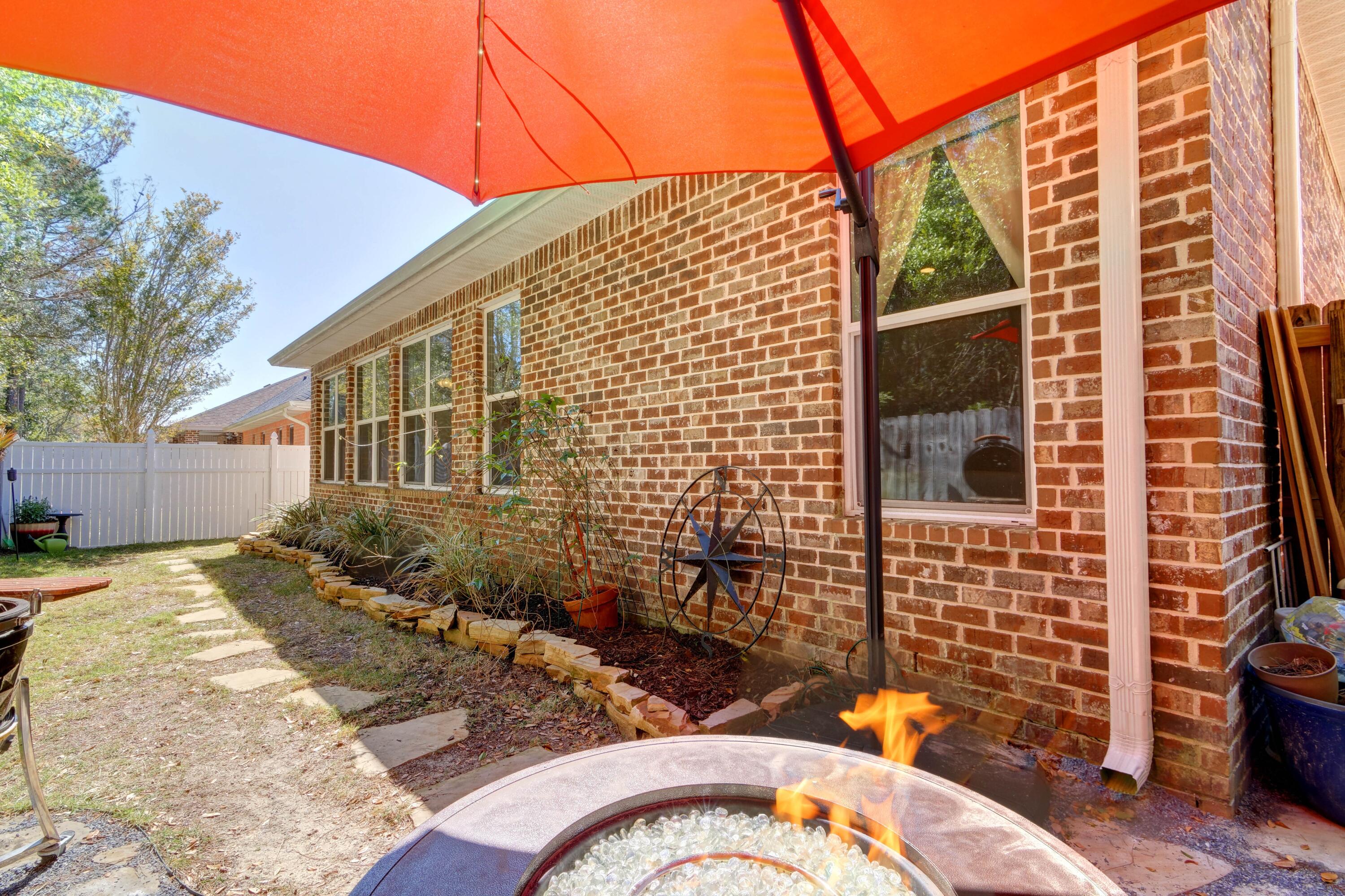 OAK POINTE - Residential