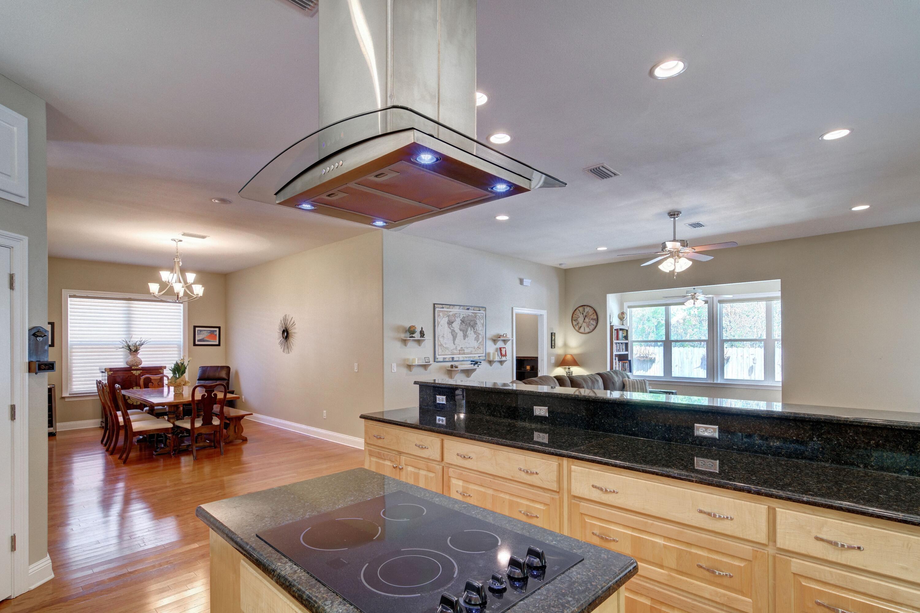 OAK POINTE - Residential