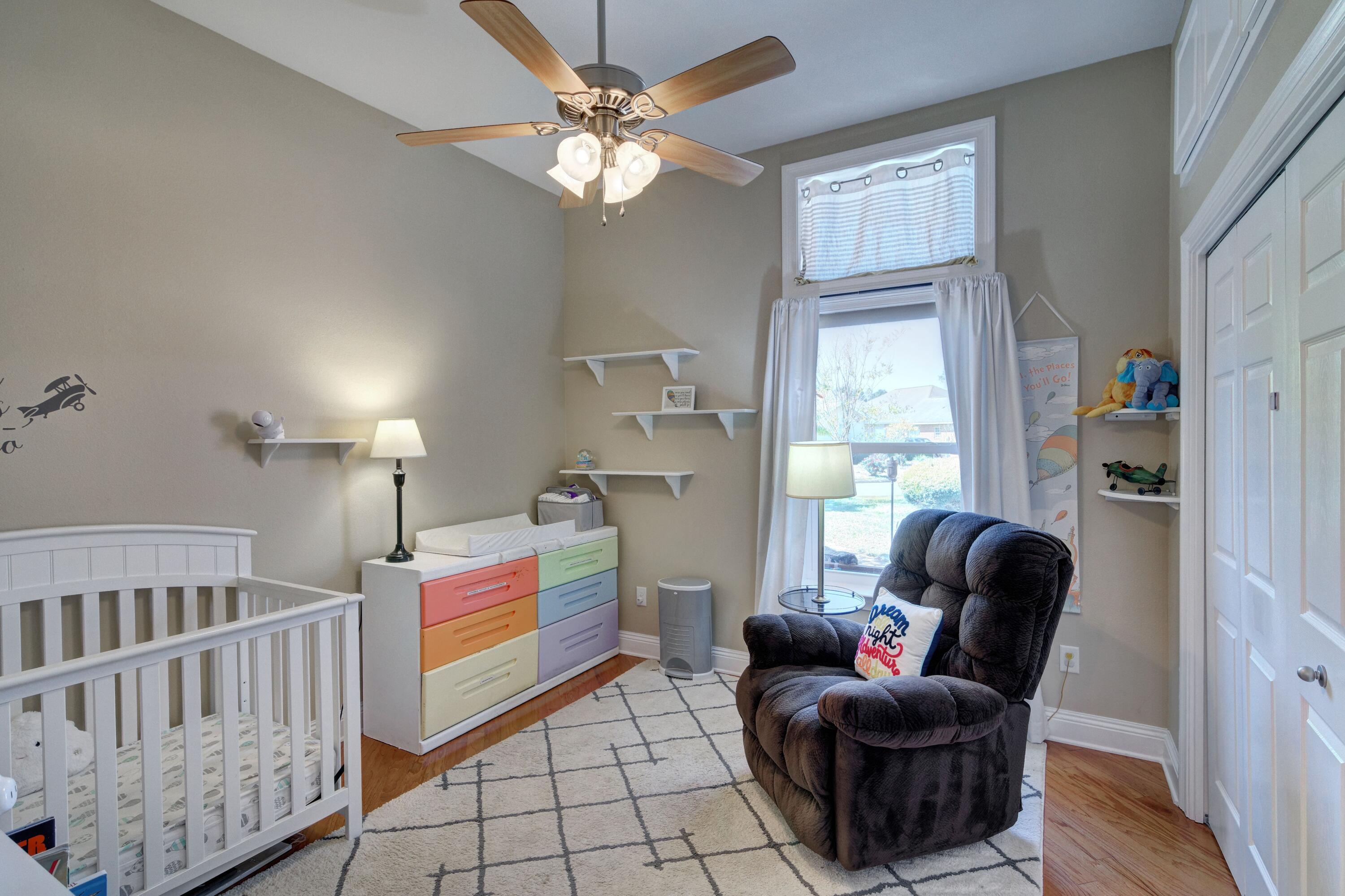 OAK POINTE - Residential