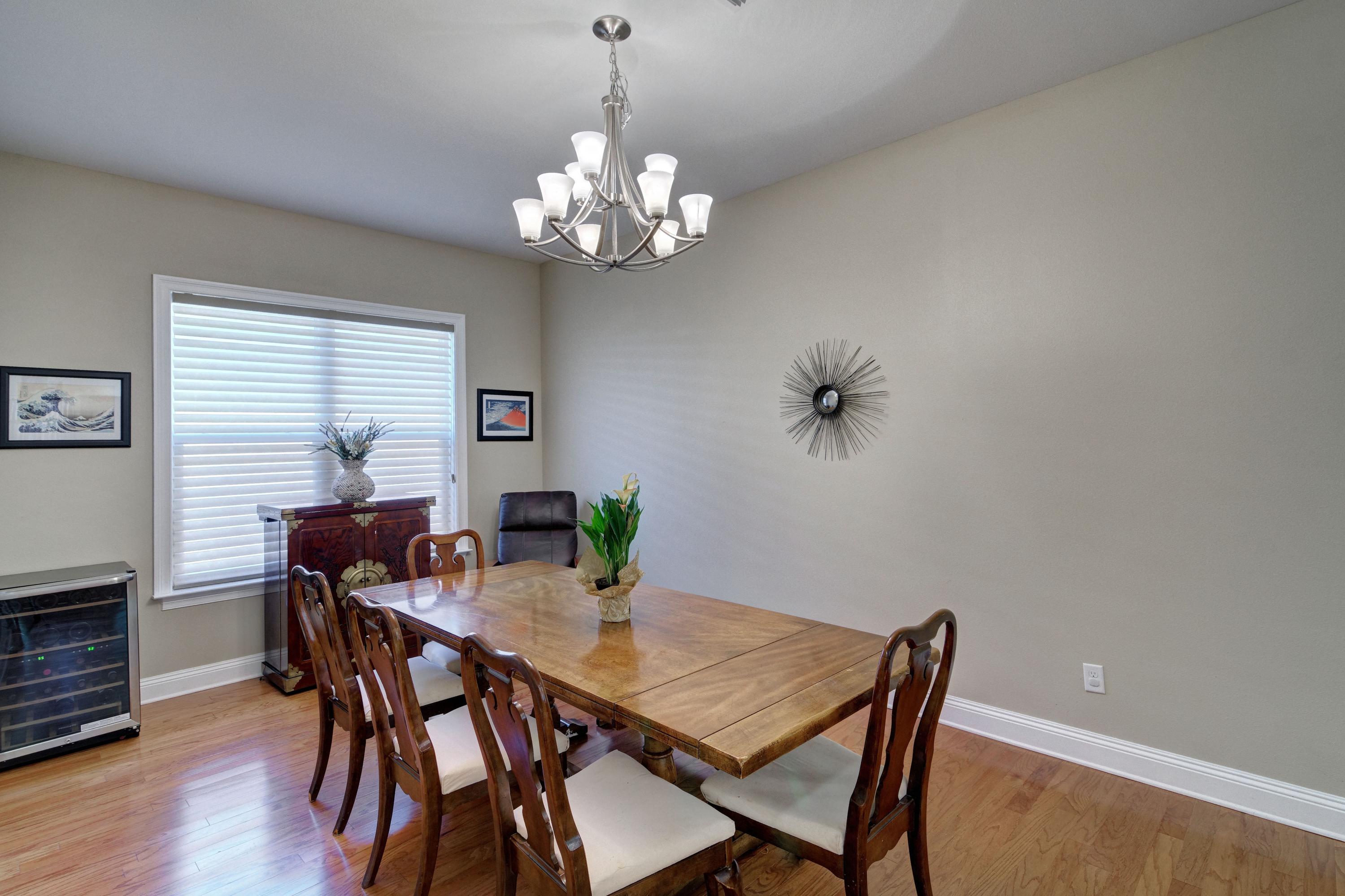 OAK POINTE - Residential