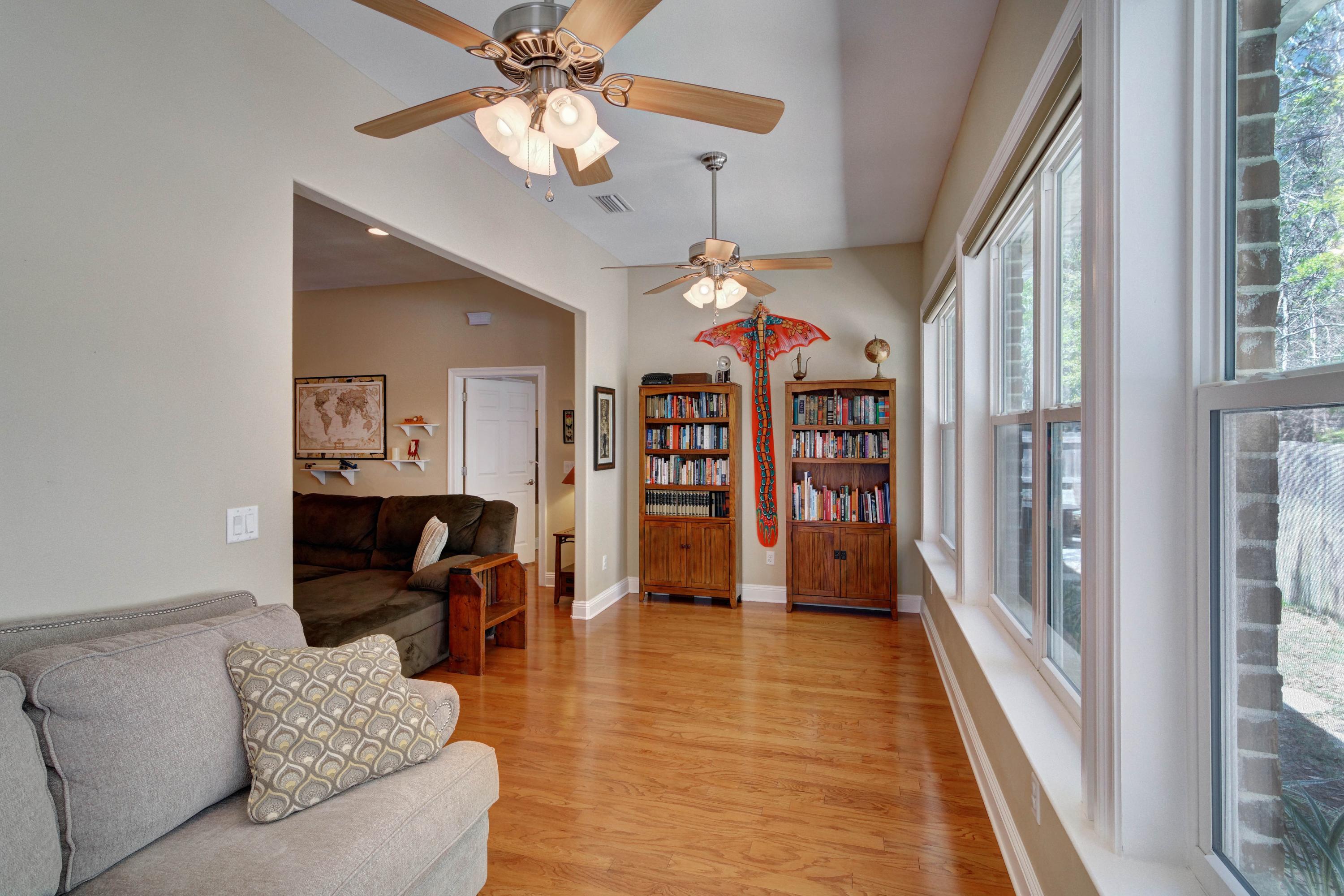 OAK POINTE - Residential