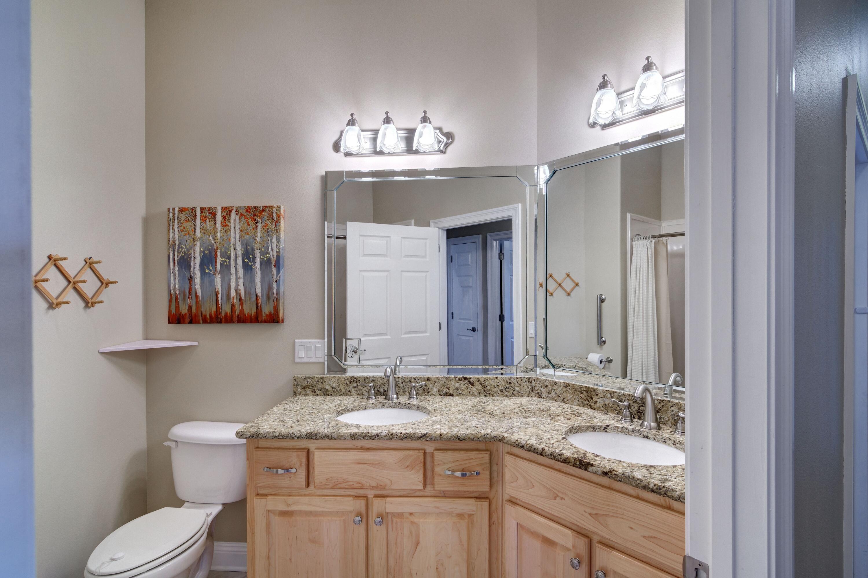 OAK POINTE - Residential