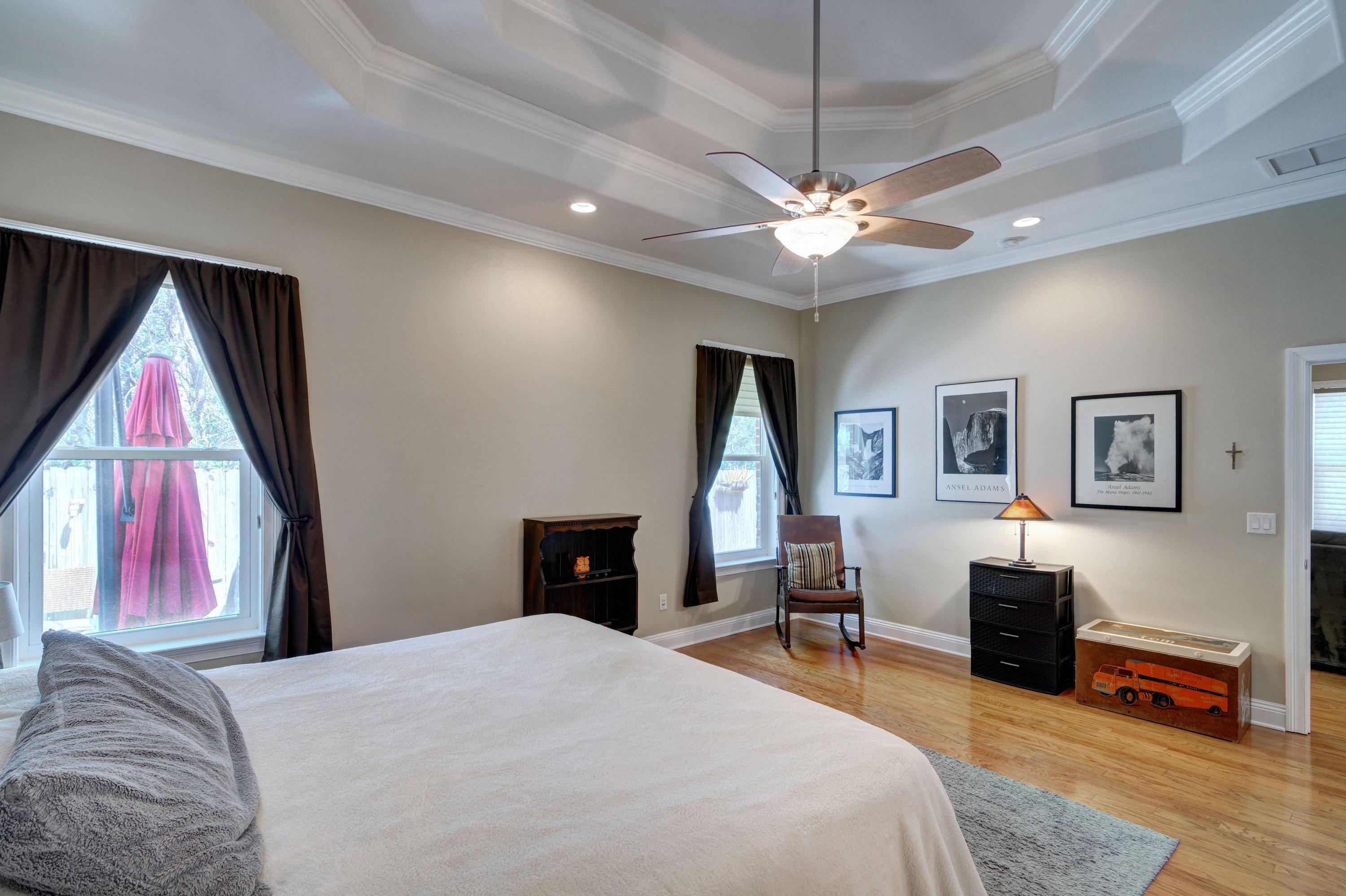 OAK POINTE - Residential