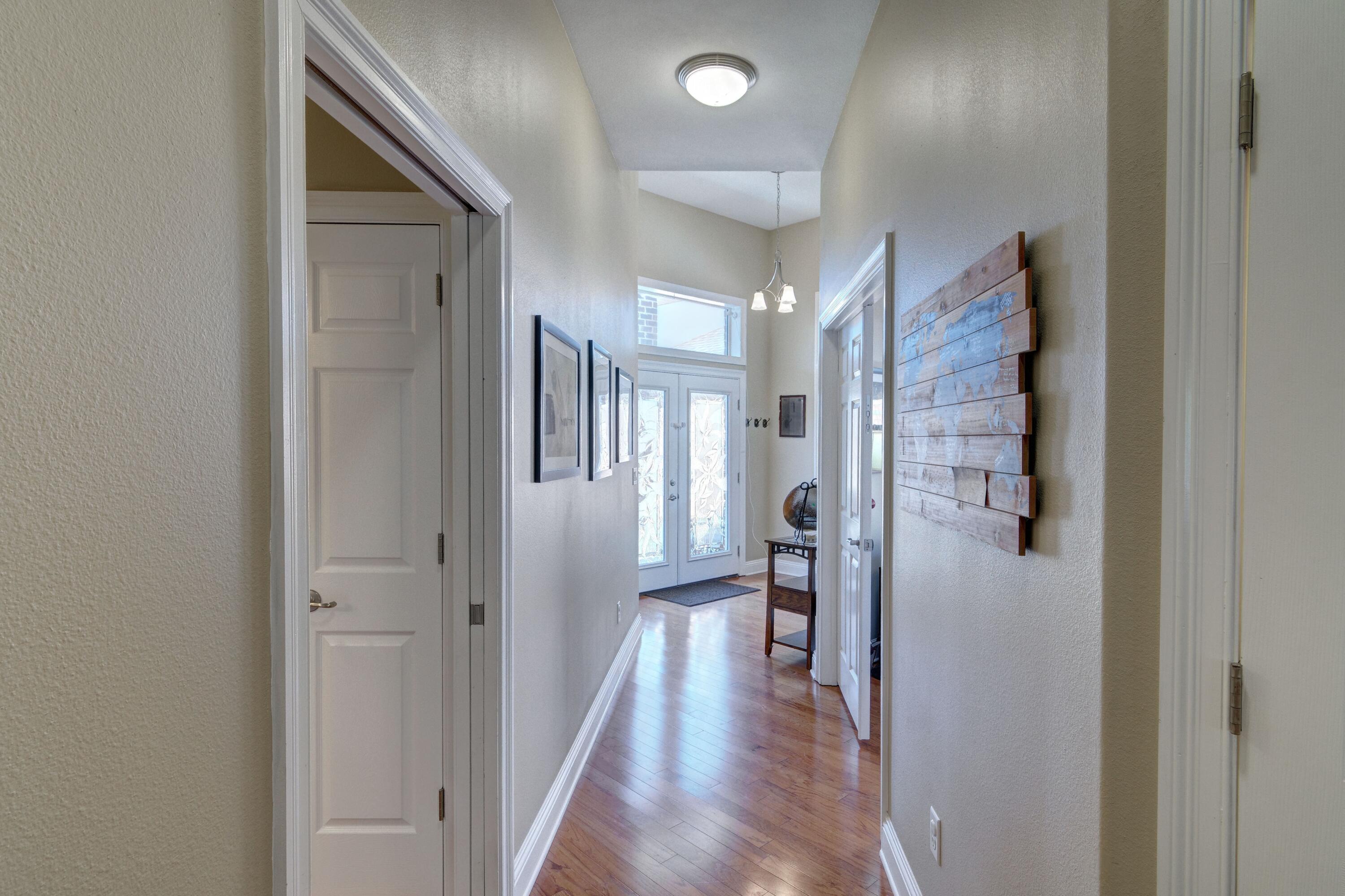 OAK POINTE - Residential