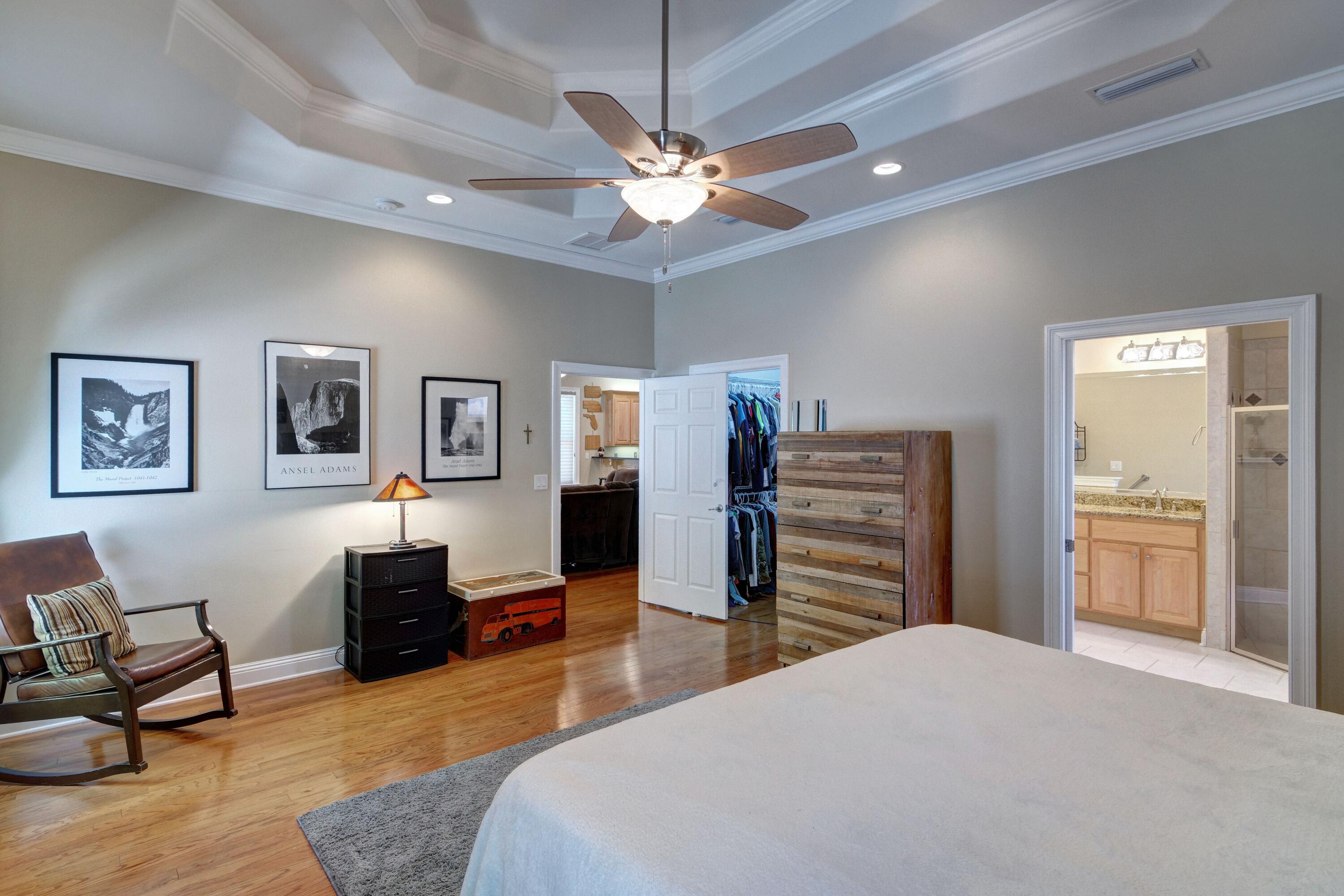 OAK POINTE - Residential