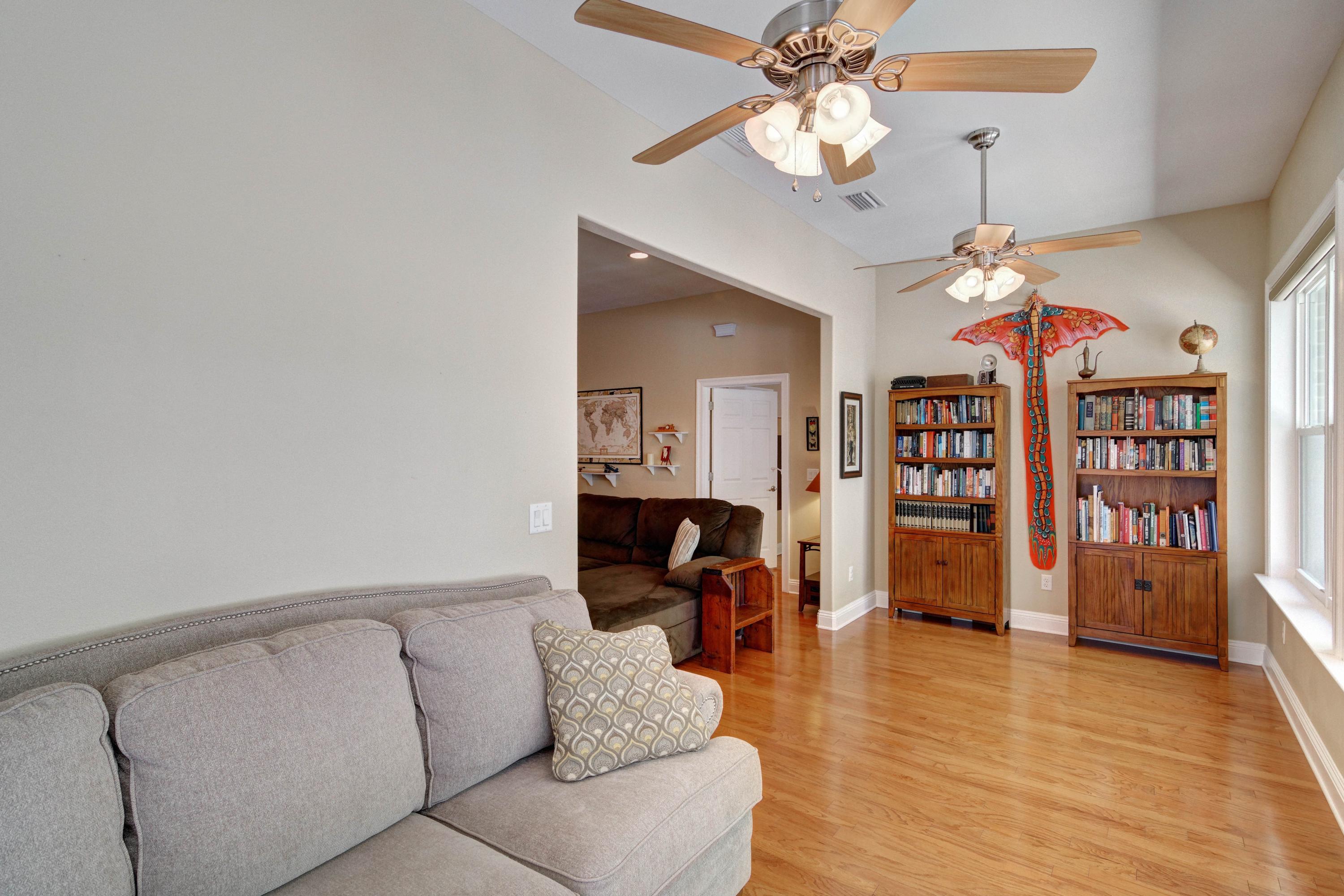 OAK POINTE - Residential