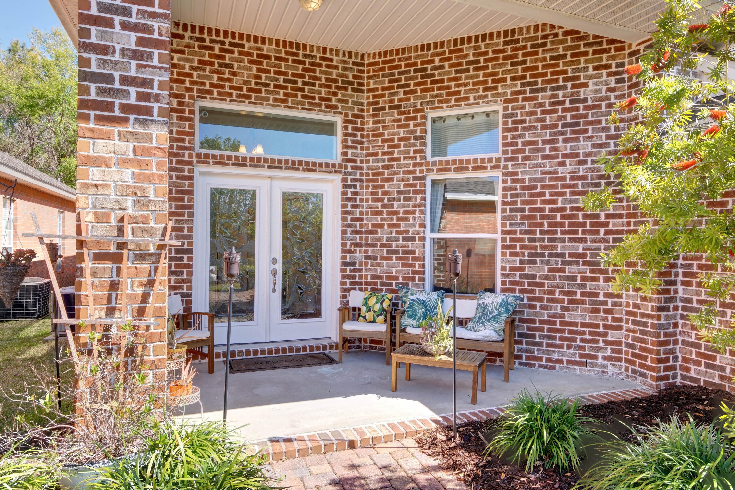 OAK POINTE - Residential