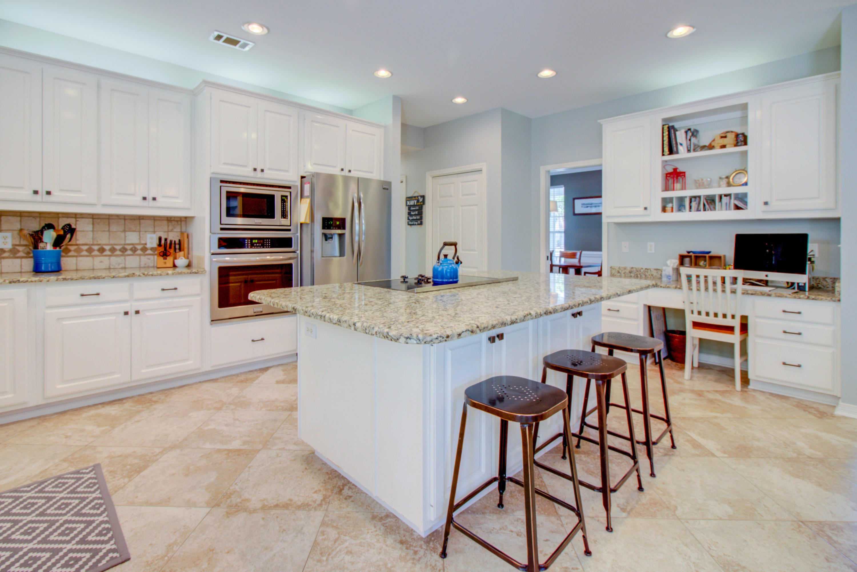 ROCKY BAYOU ESTATES 12A - Residential