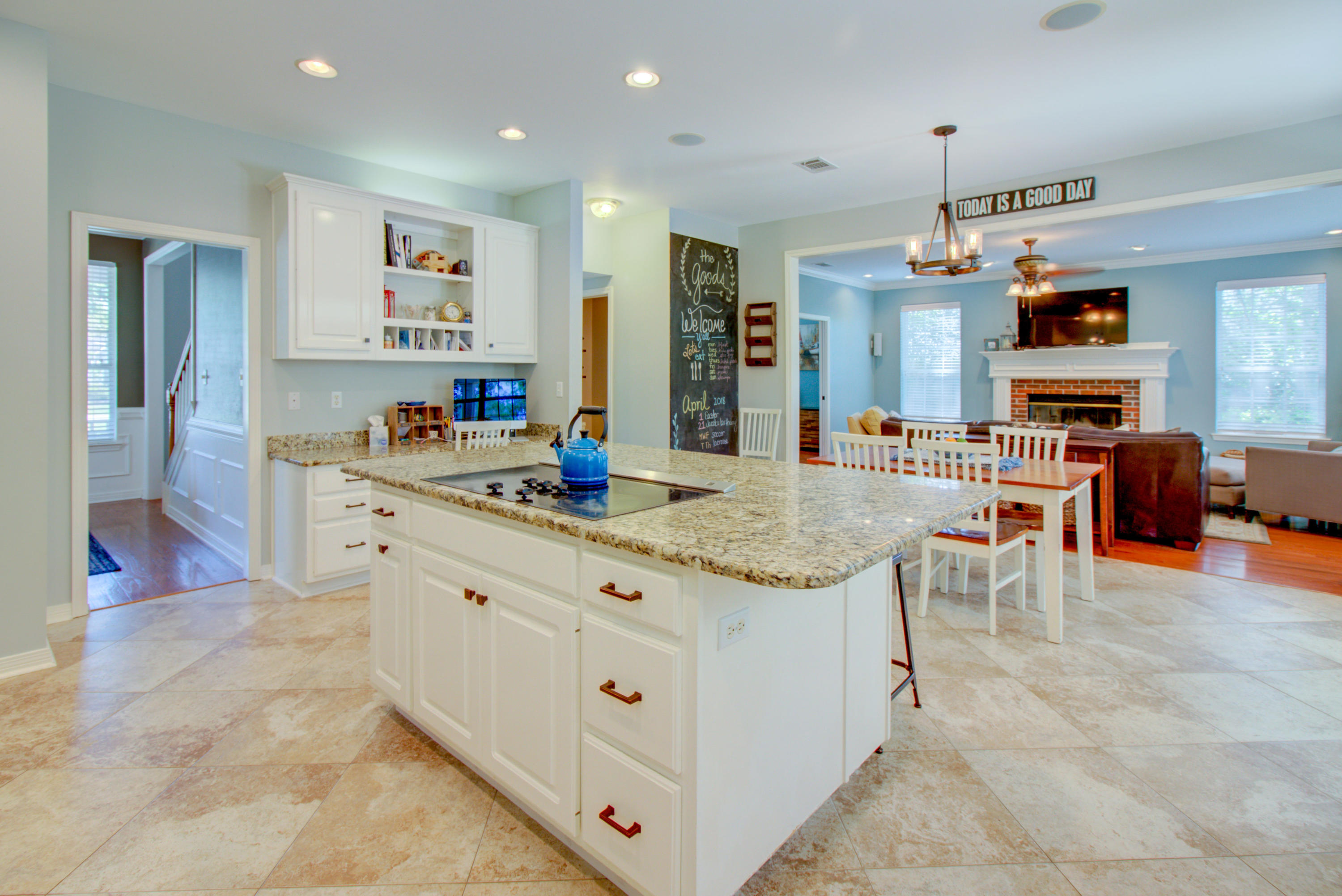 ROCKY BAYOU ESTATES 12A - Residential