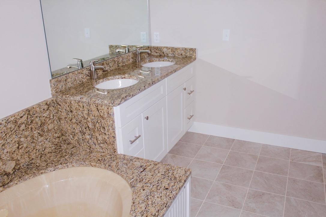 TEN LAKE ESTATES UNIT 2 - Residential