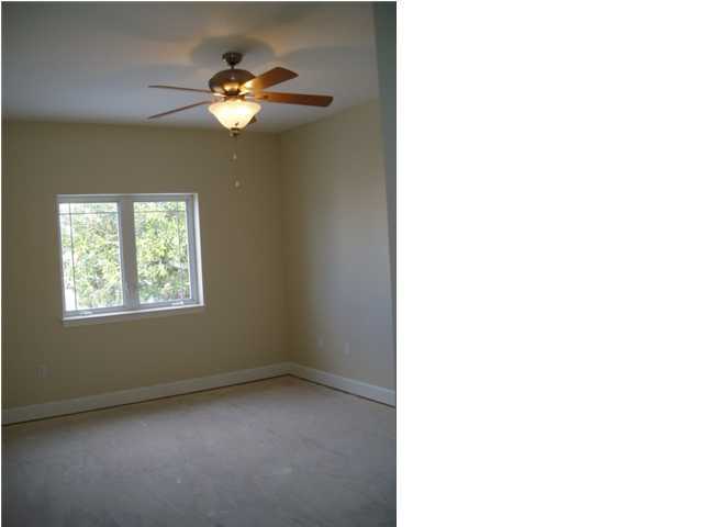 SHELL HARBOR CONDOMI - Residential Lease