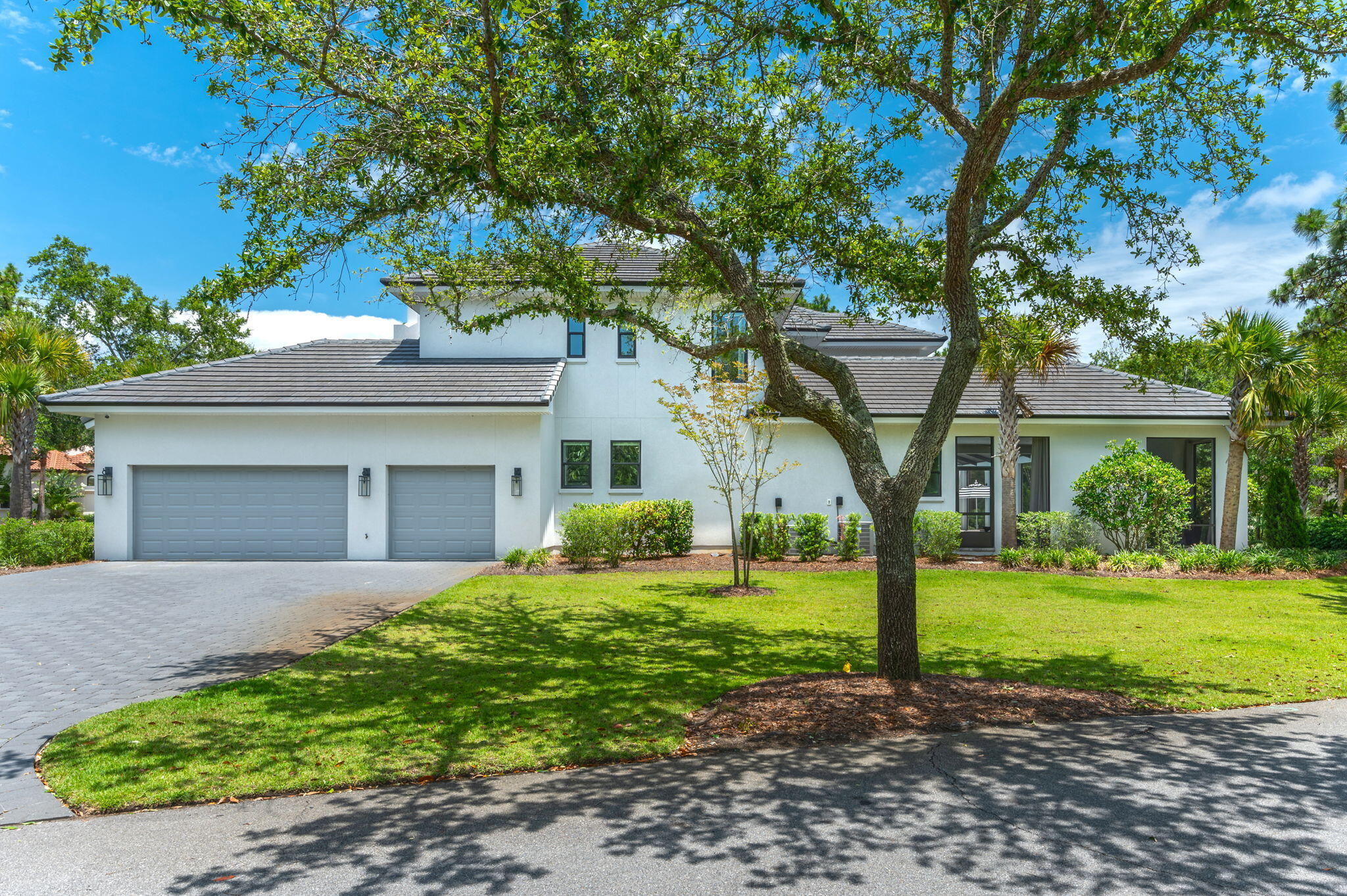 BURNT PINE CIRCLE - Residential