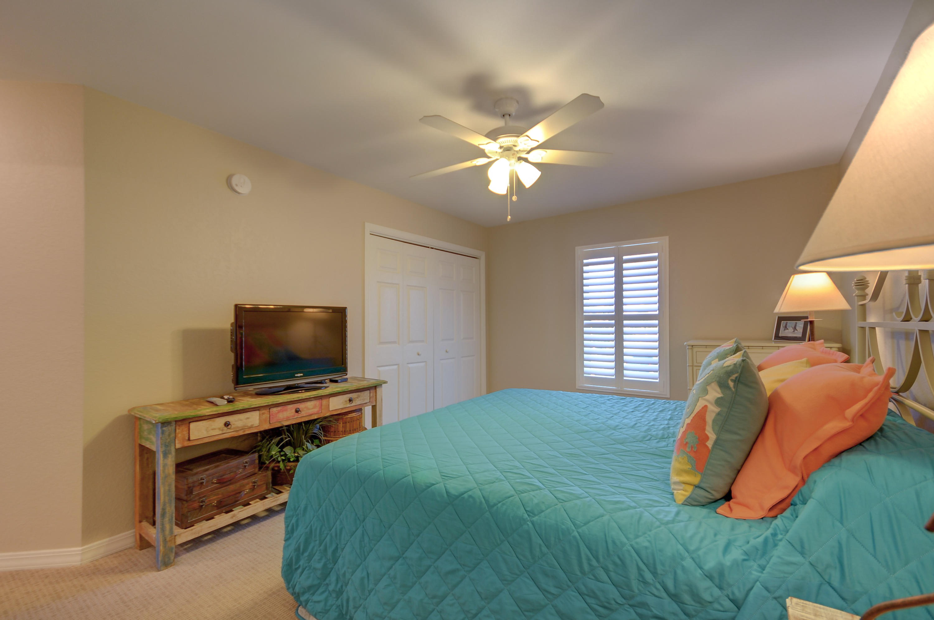 ISLANDER BEACH RESORT PH 2 - Residential