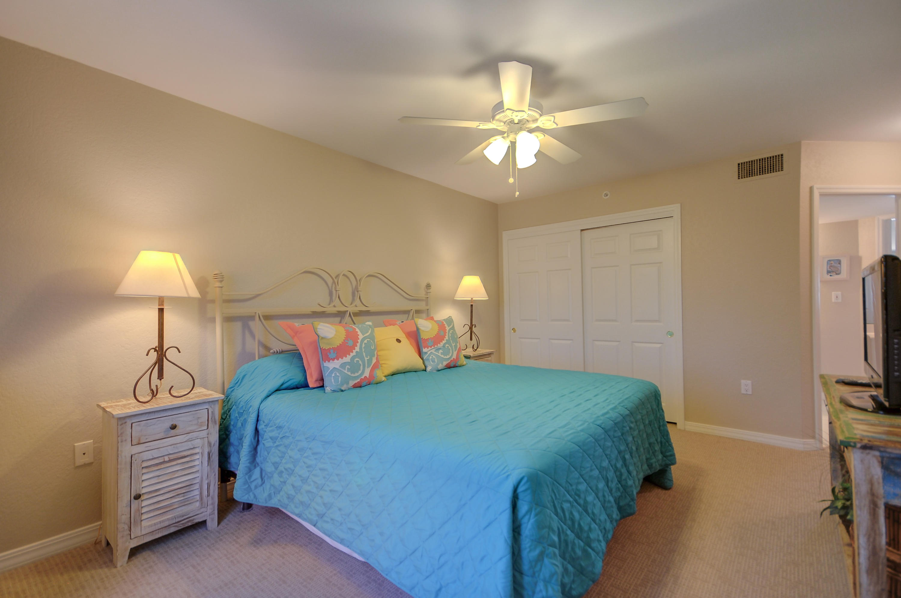 ISLANDER BEACH RESORT PH 2 - Residential