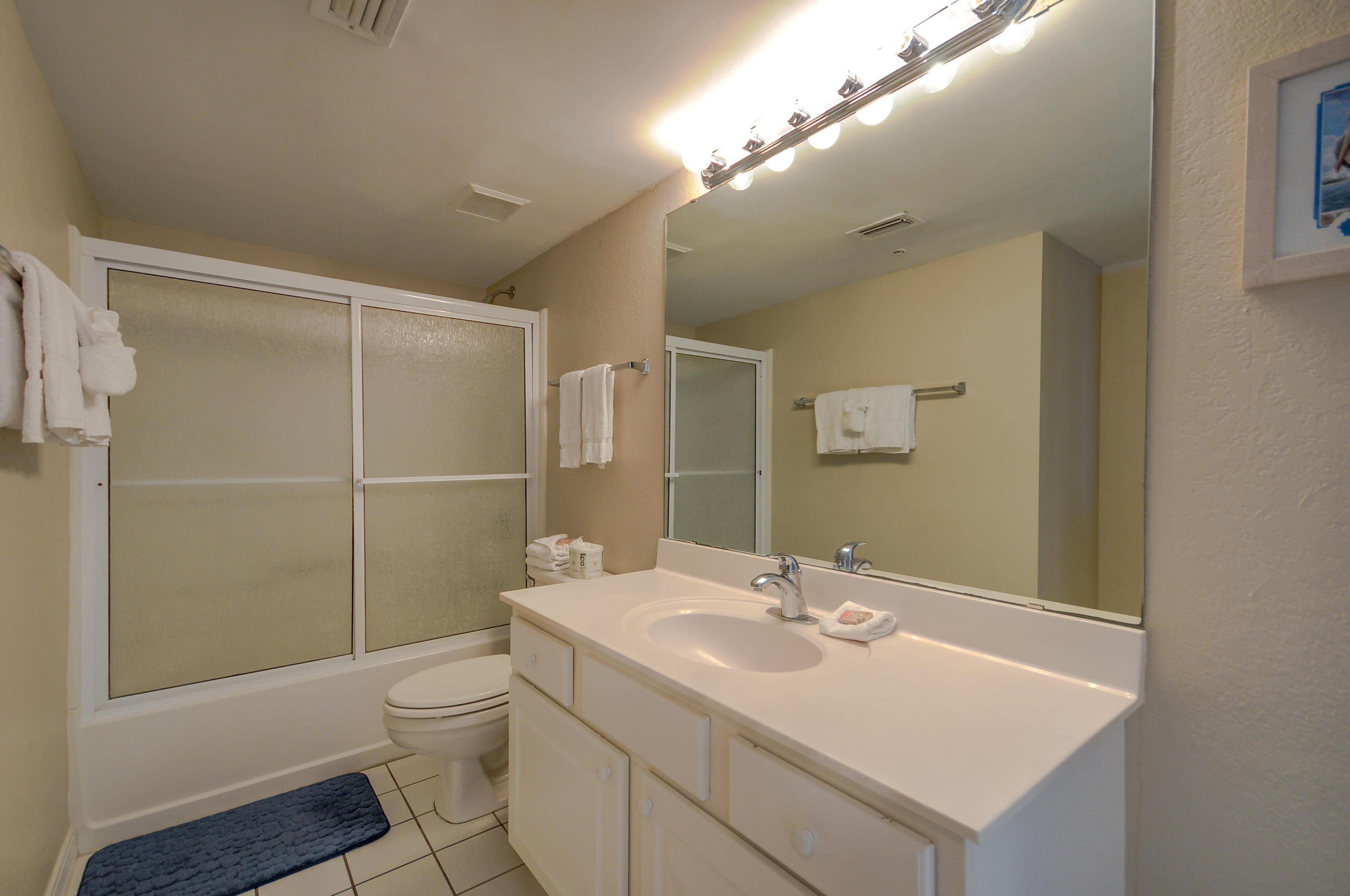 ISLANDER BEACH RESORT PH 2 - Residential