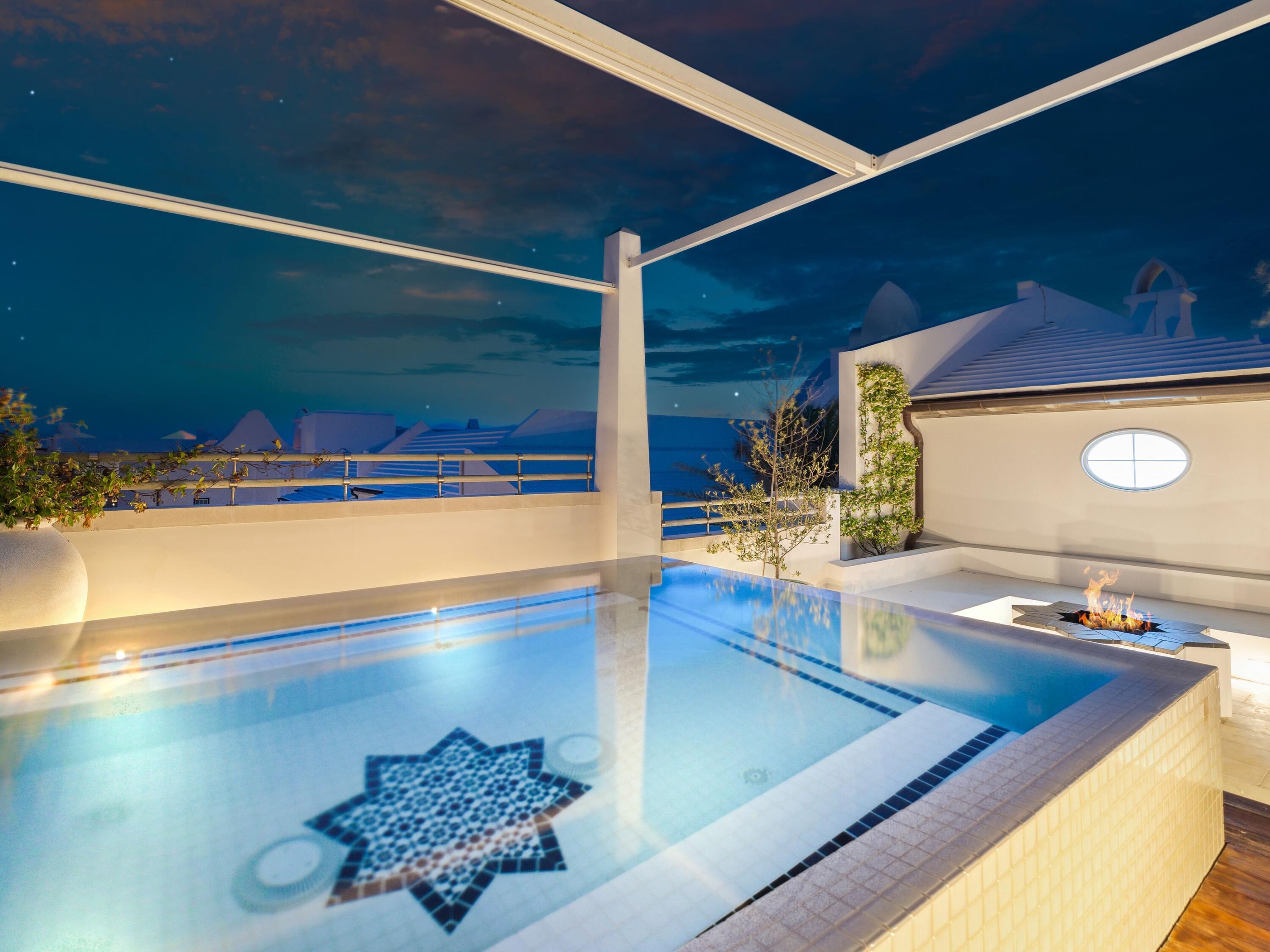 ALYS BEACH - Residential