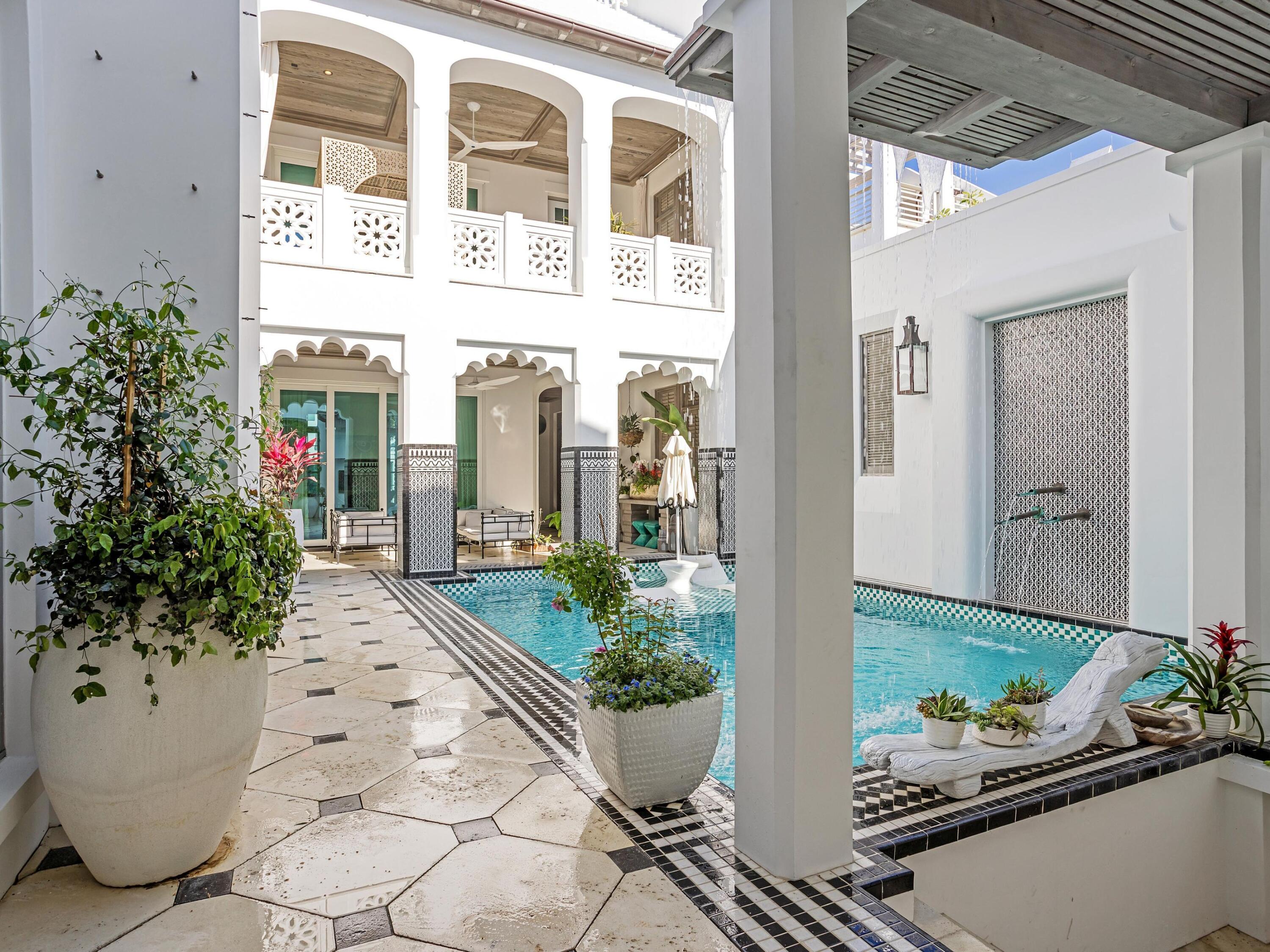 ALYS BEACH - Residential