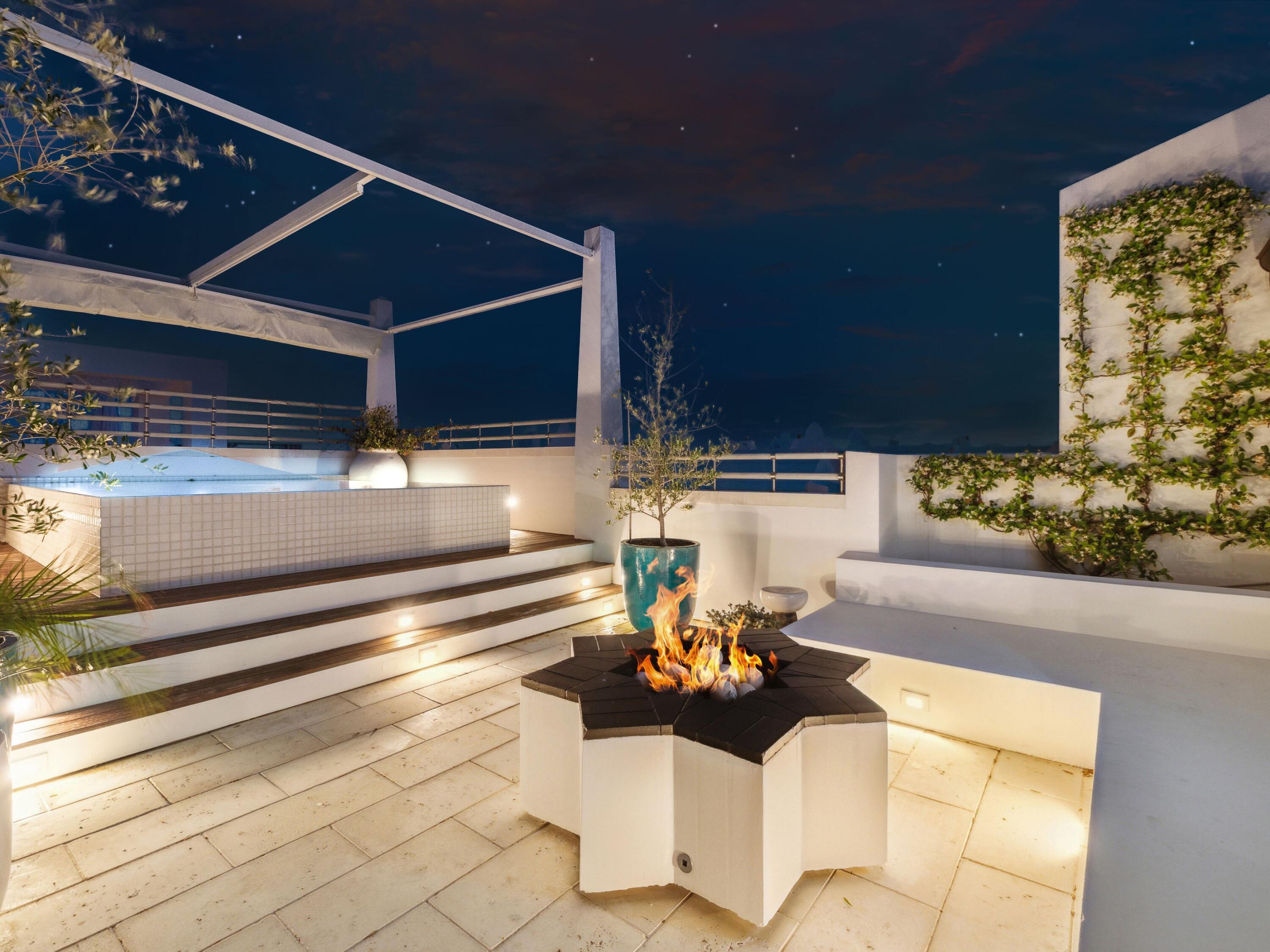 ALYS BEACH - Residential