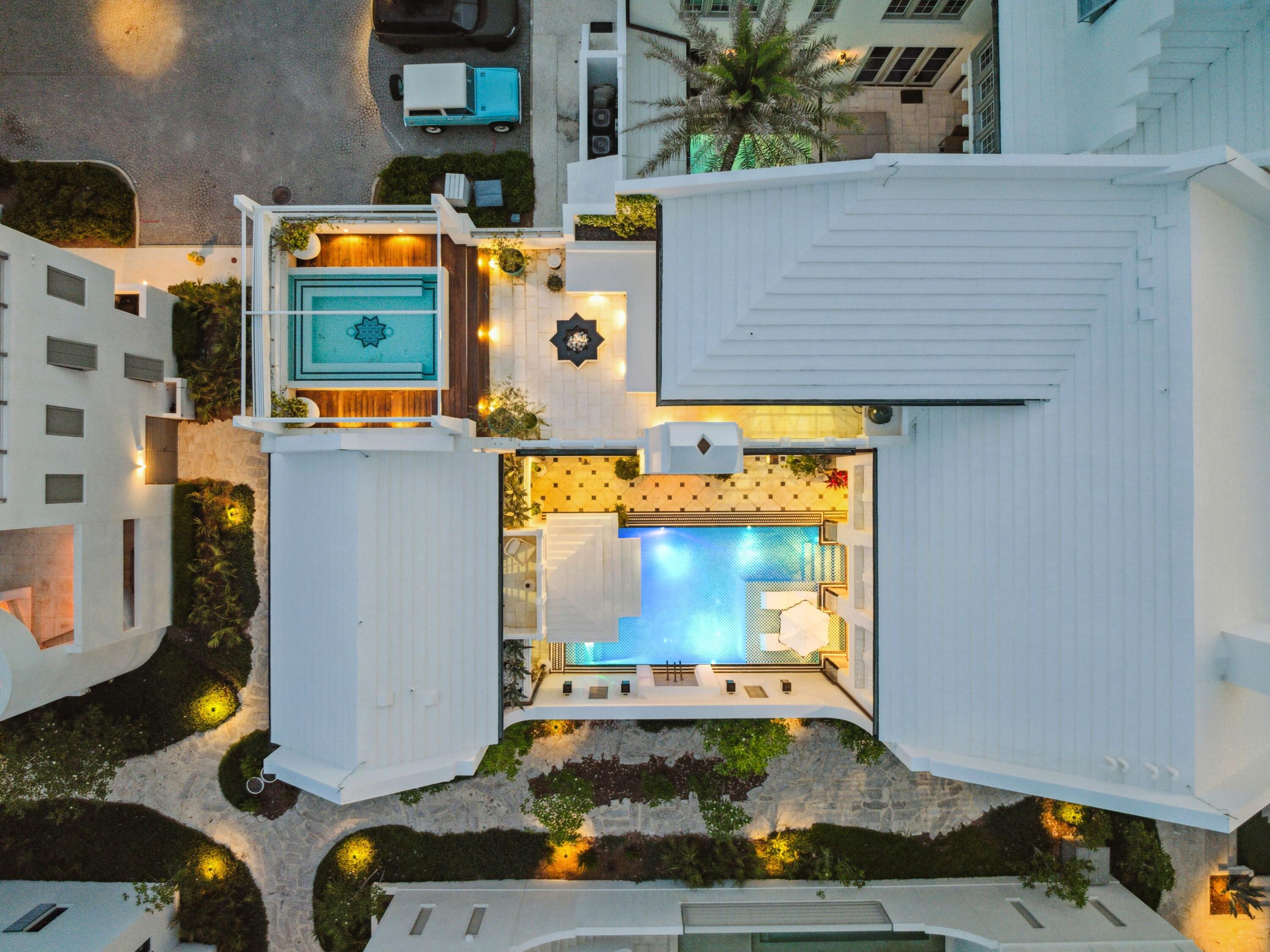 ALYS BEACH - Residential