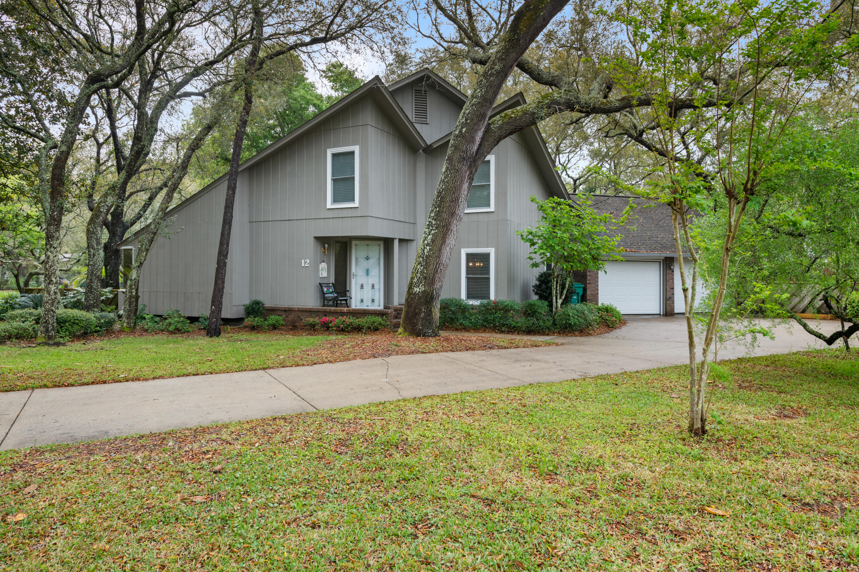 BAYOU POQUITO - Residential