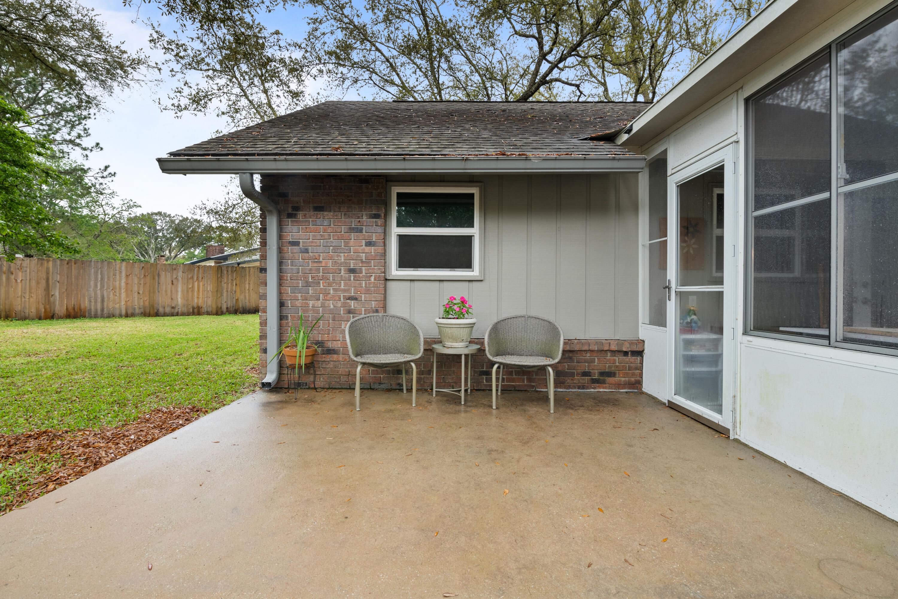 BAYOU POQUITO - Residential