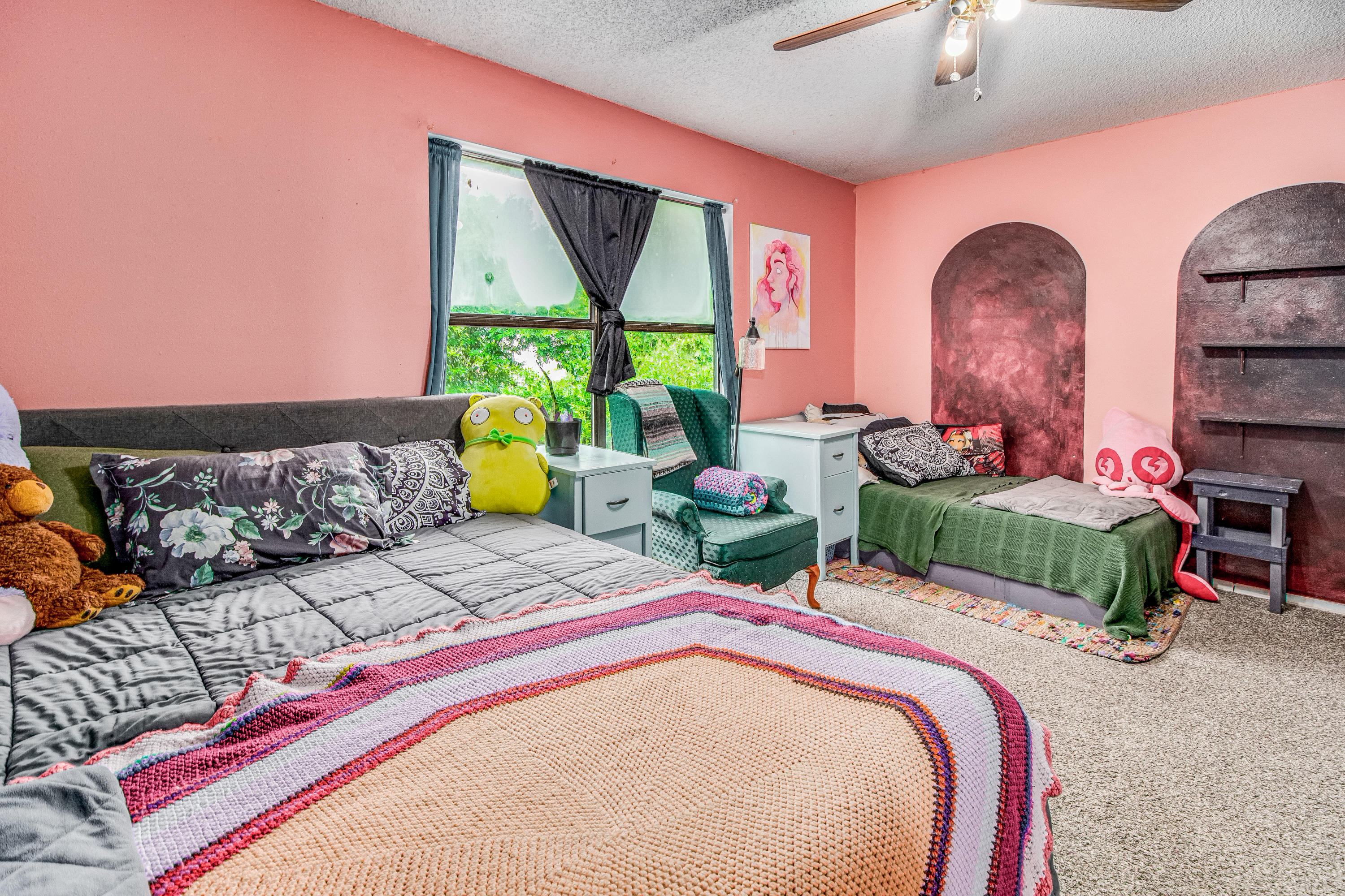 MONTAGE MANOR - Residential