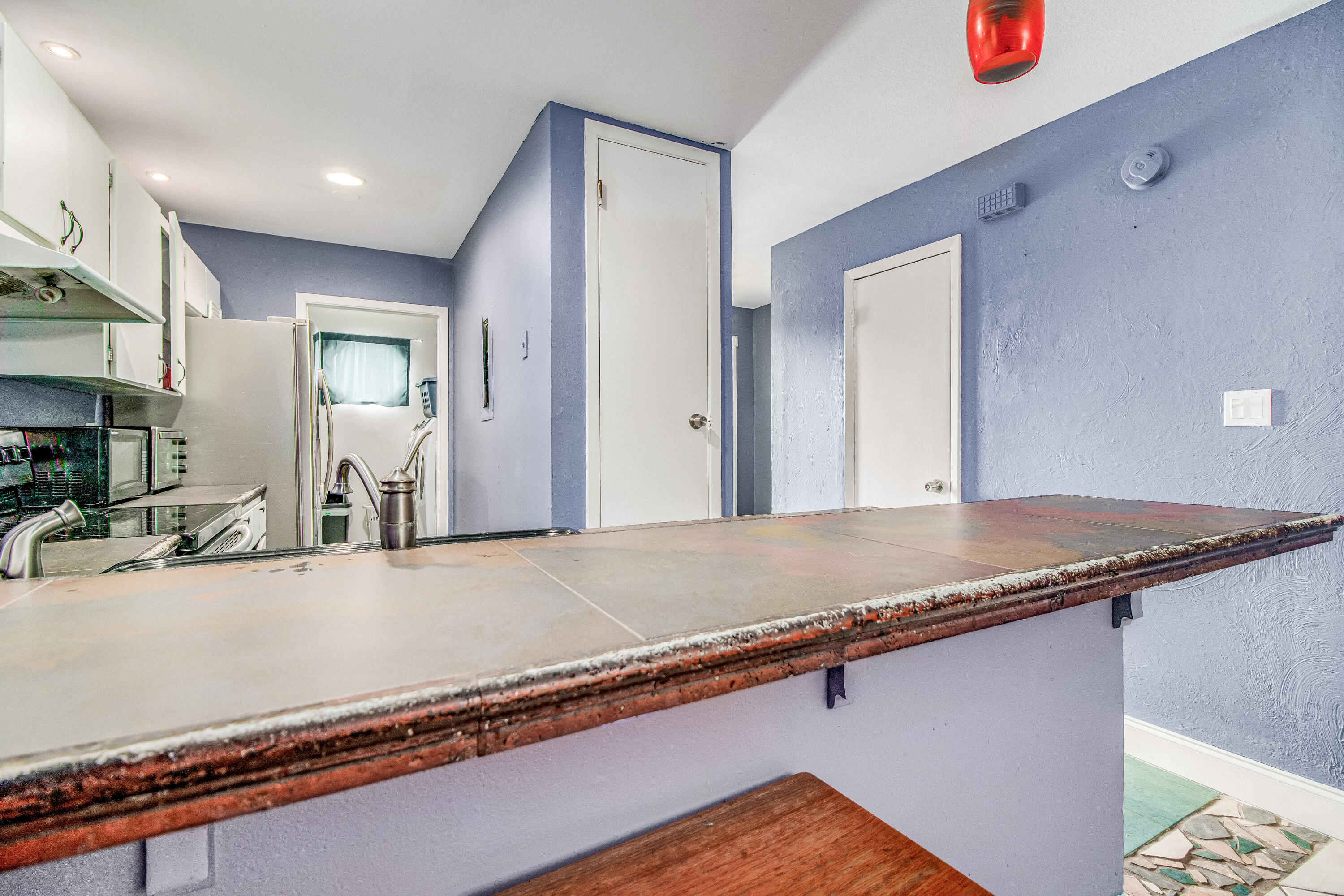 MONTAGE MANOR - Residential