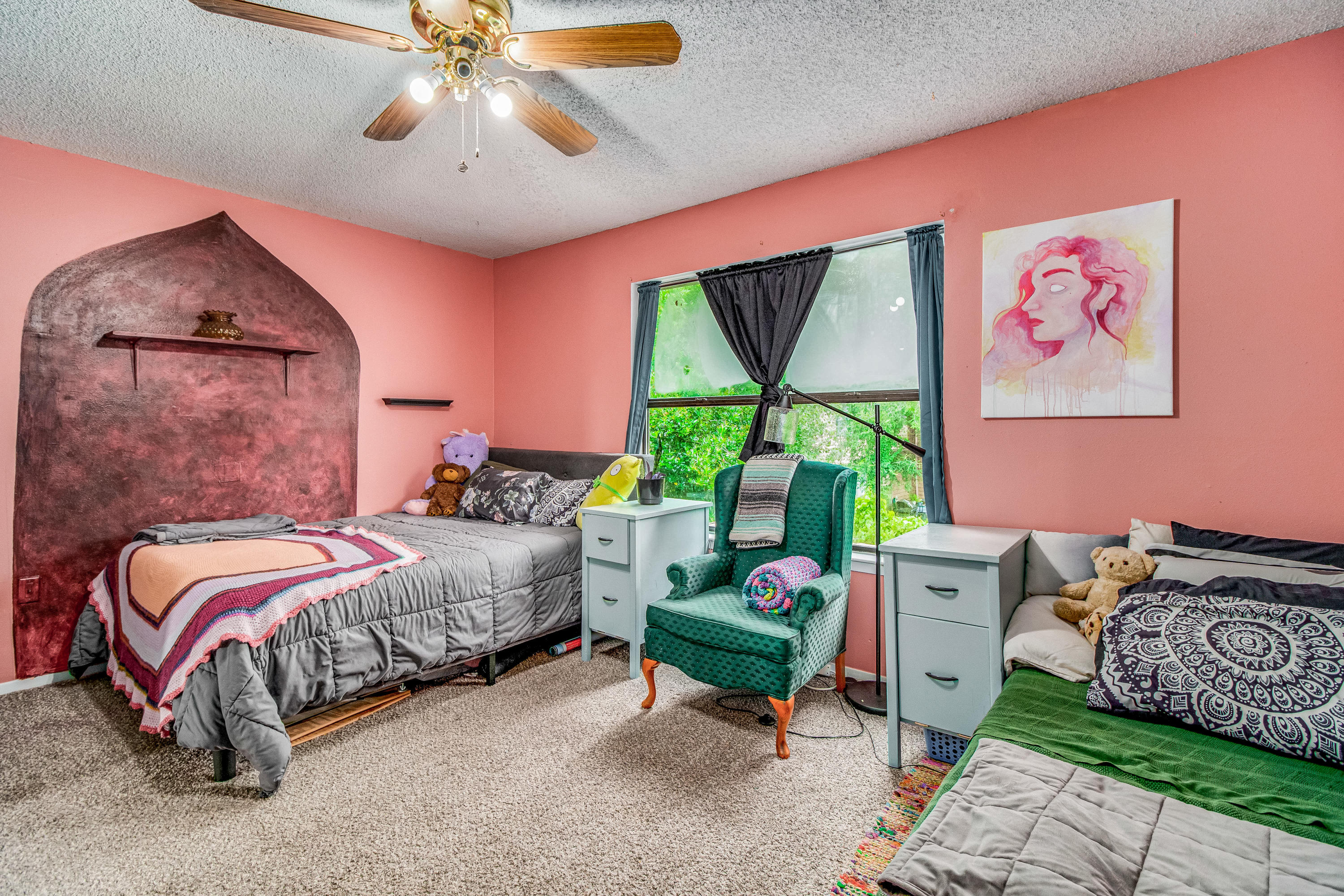 MONTAGE MANOR - Residential