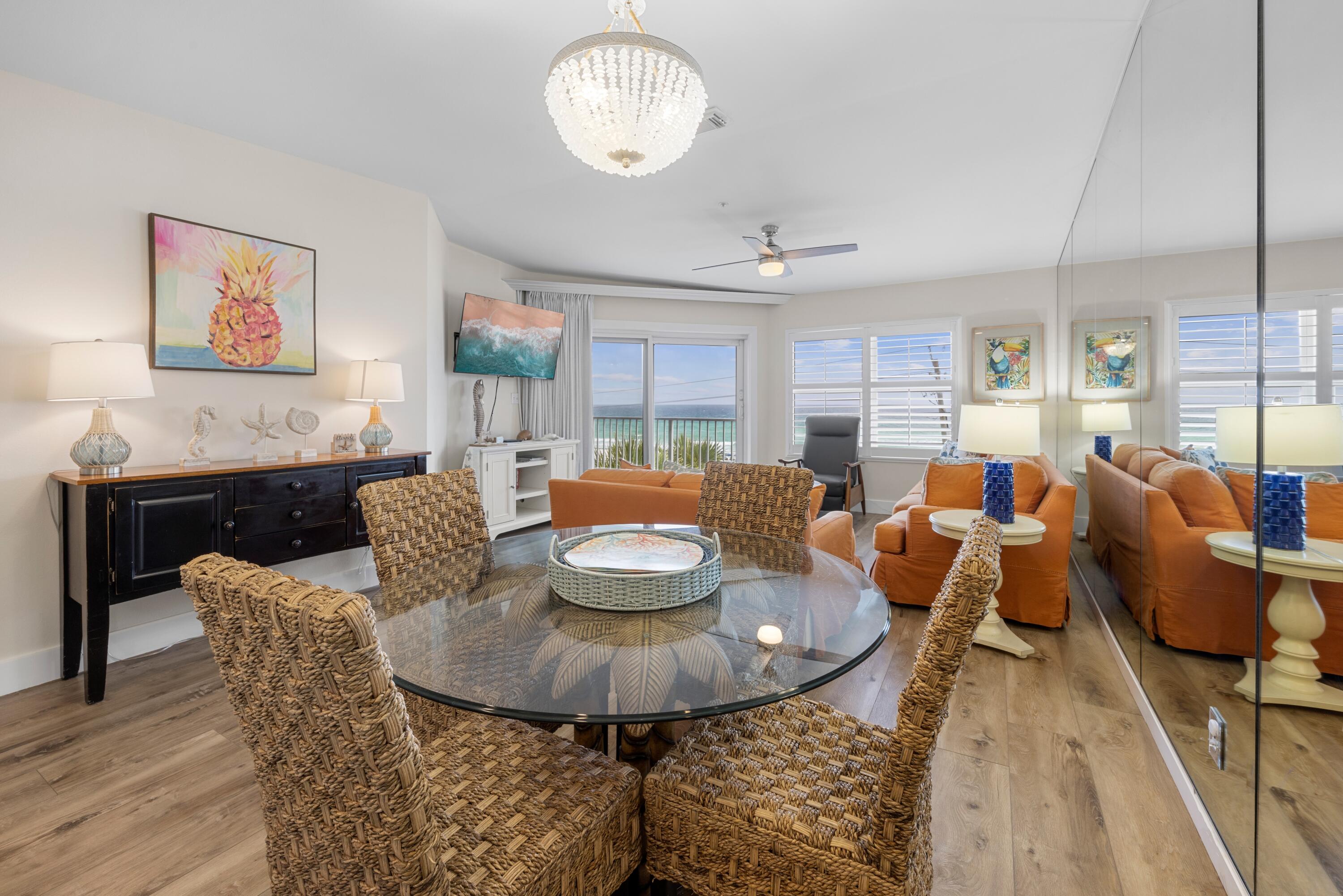MARAVILLA CONDO 2 - Residential