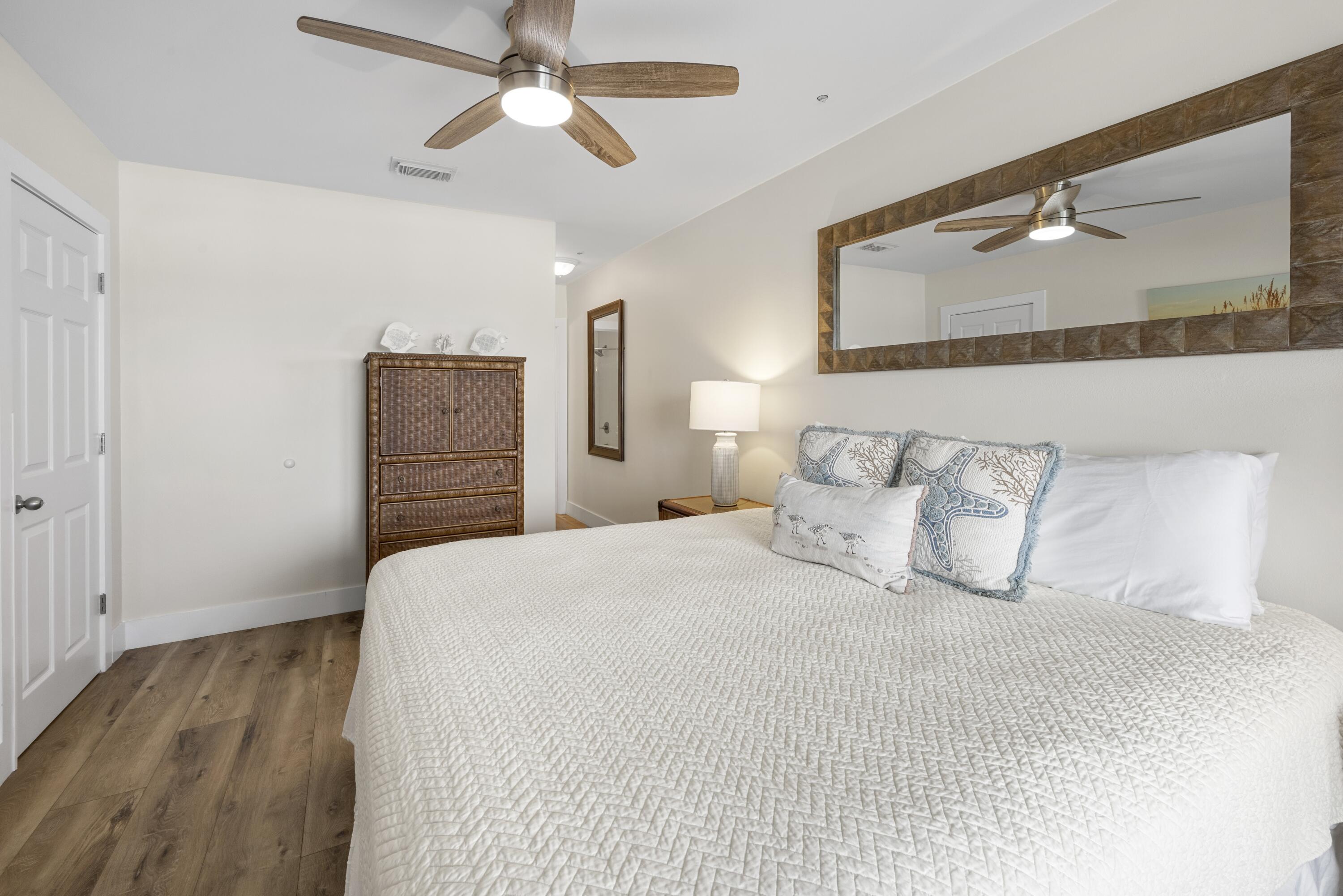 MARAVILLA CONDO 2 - Residential