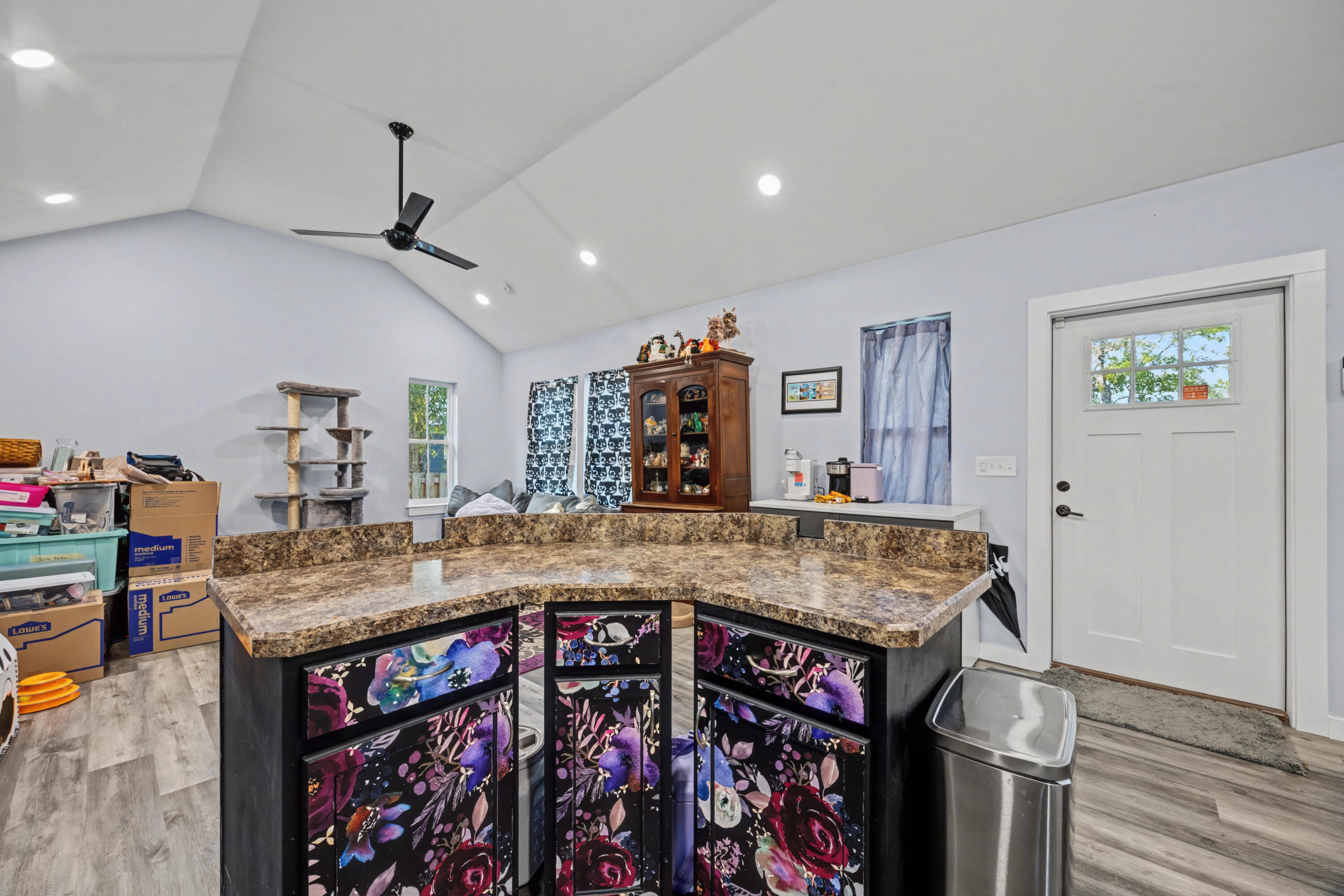 OAKWOOD LAKES ESTATES - Residential