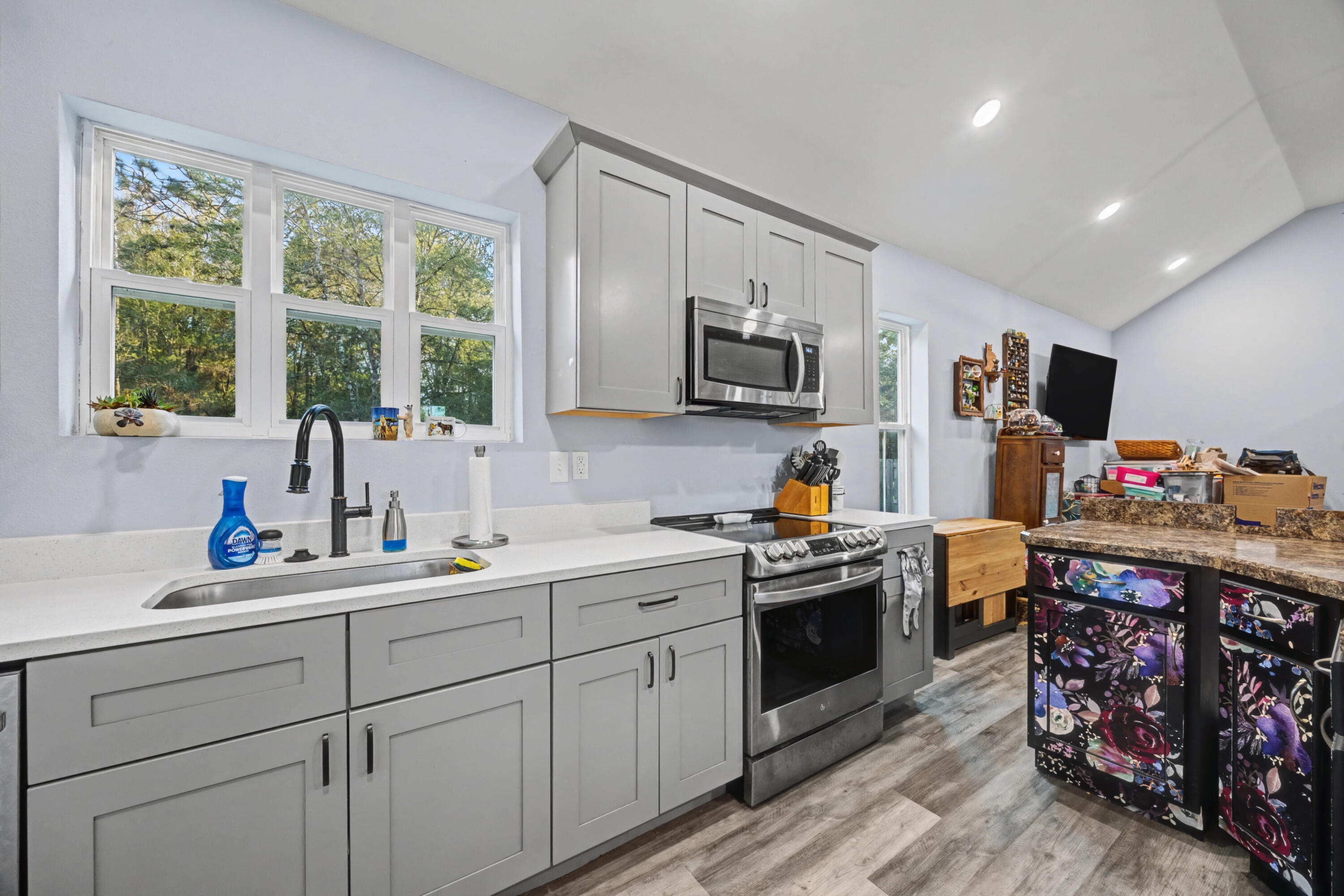 OAKWOOD LAKES ESTATES - Residential