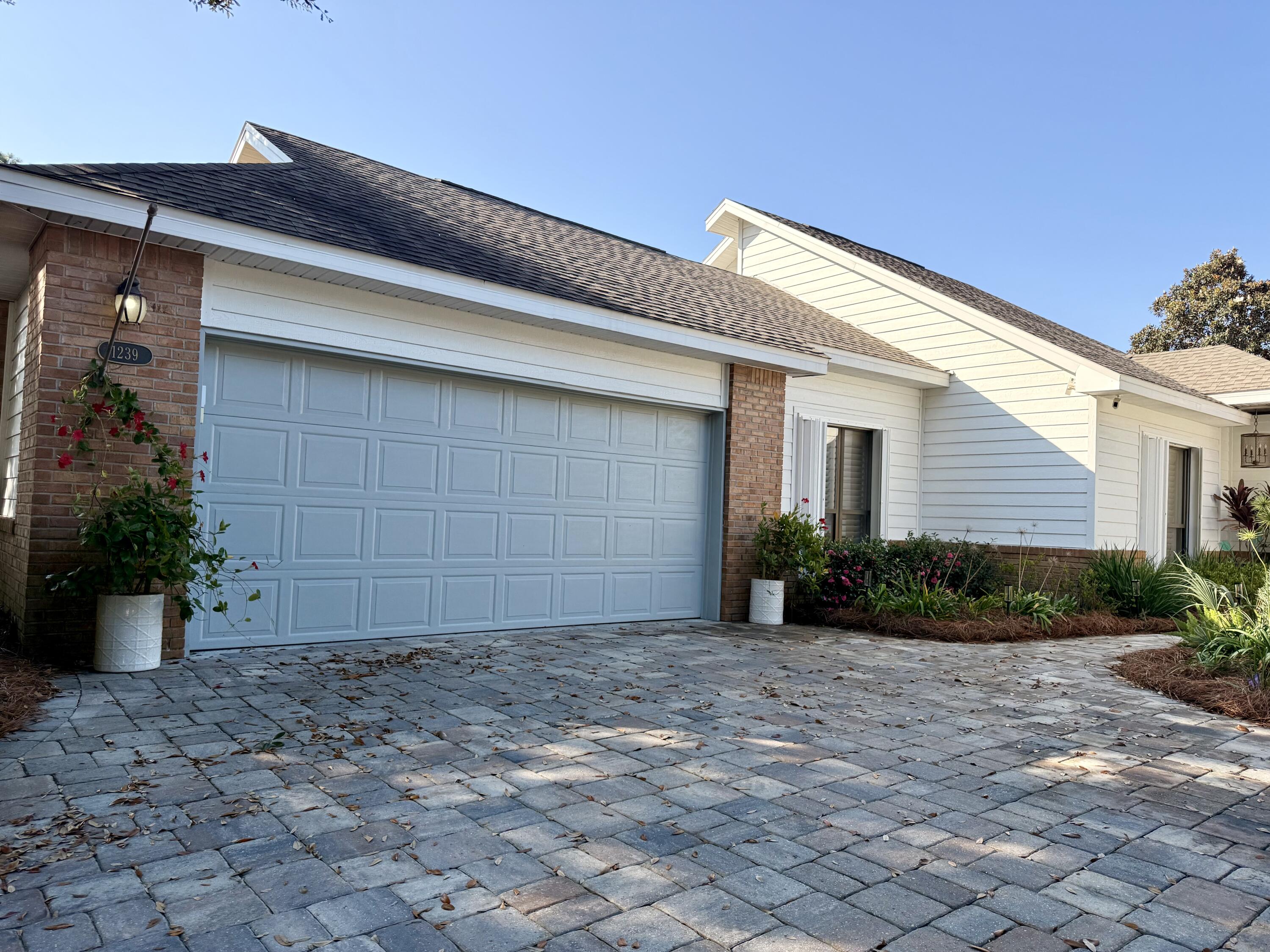 DEERWOOD - Residential