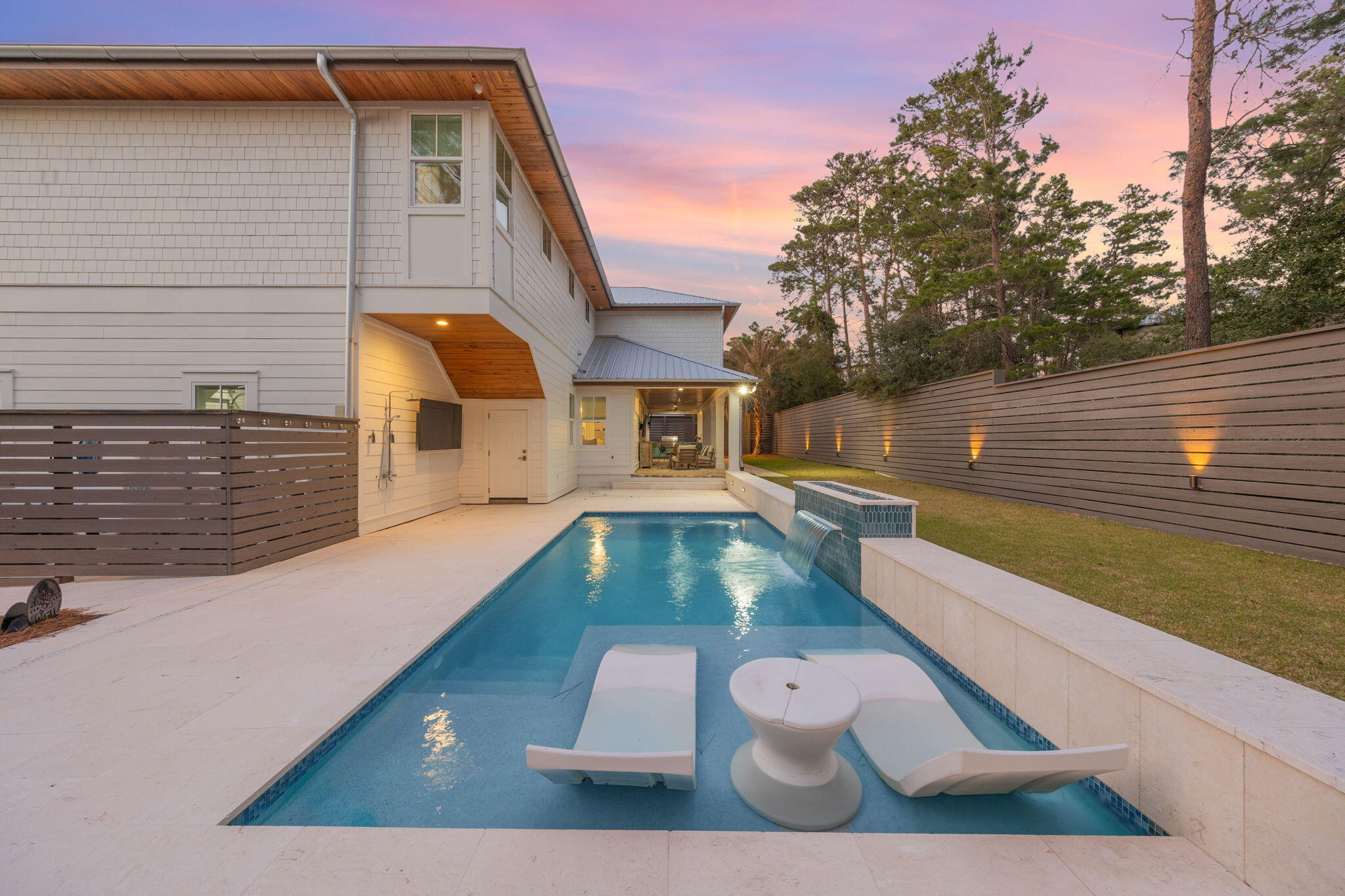 SEABREEZE - Residential