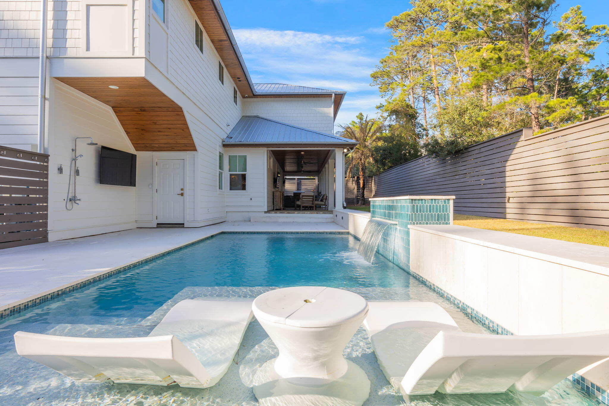 SEABREEZE - Residential