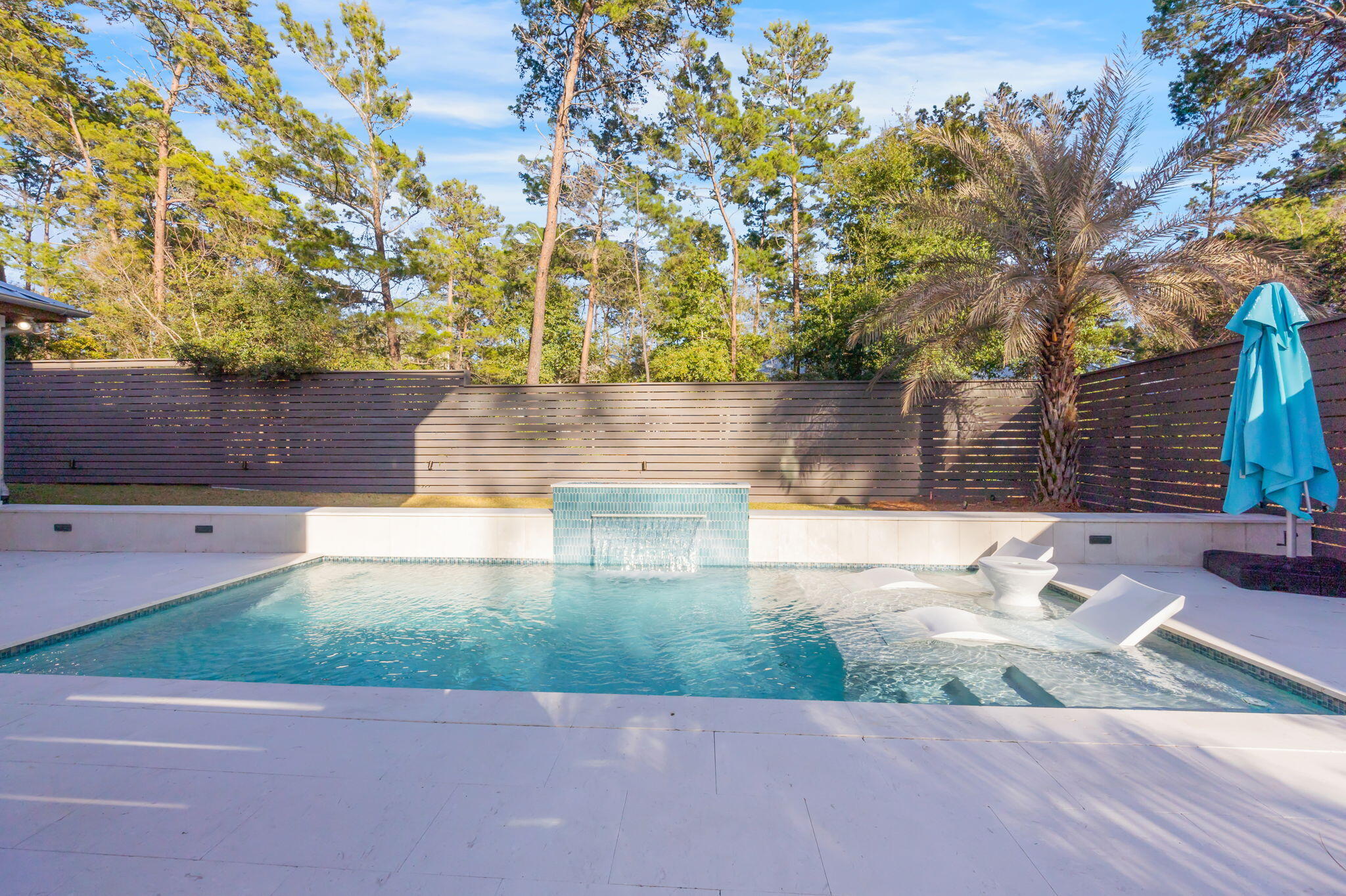 SEABREEZE - Residential