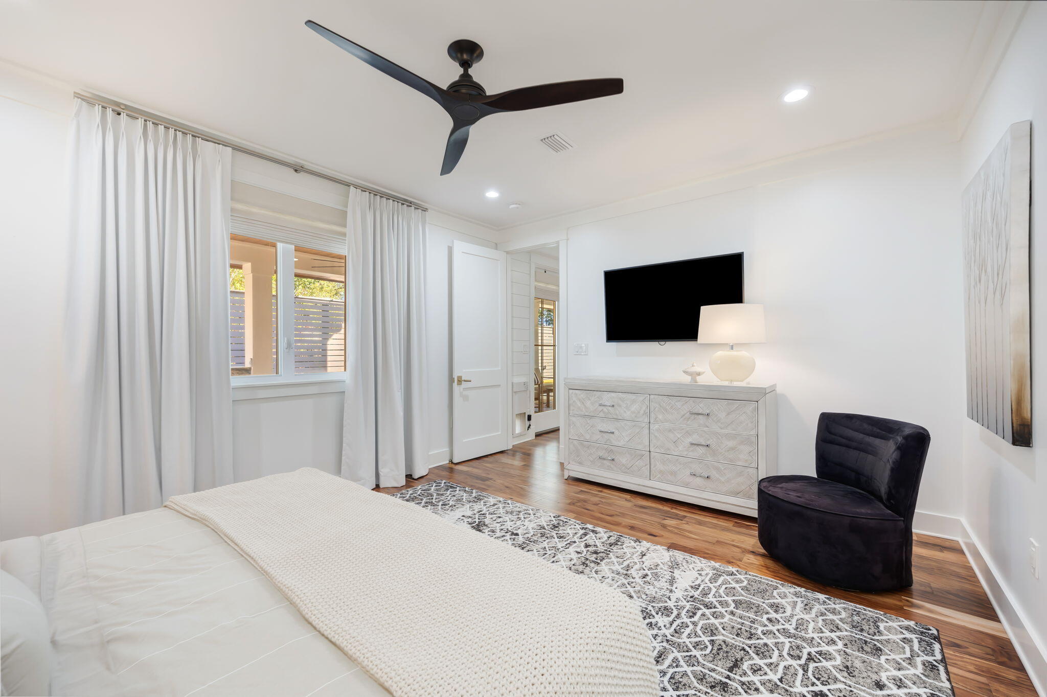 SEABREEZE - Residential