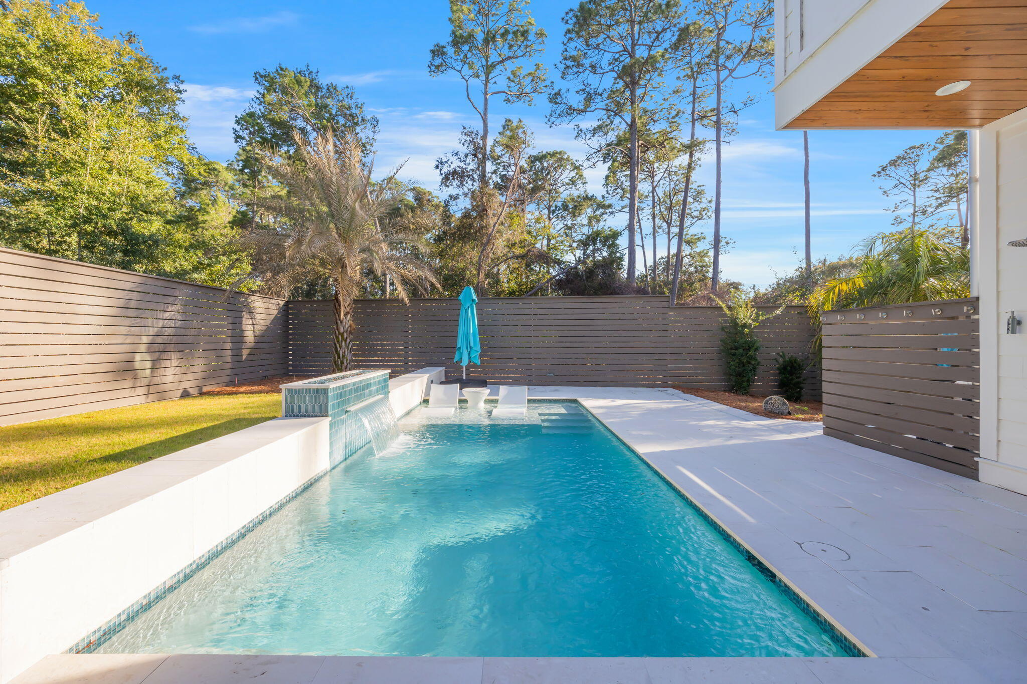 SEABREEZE - Residential