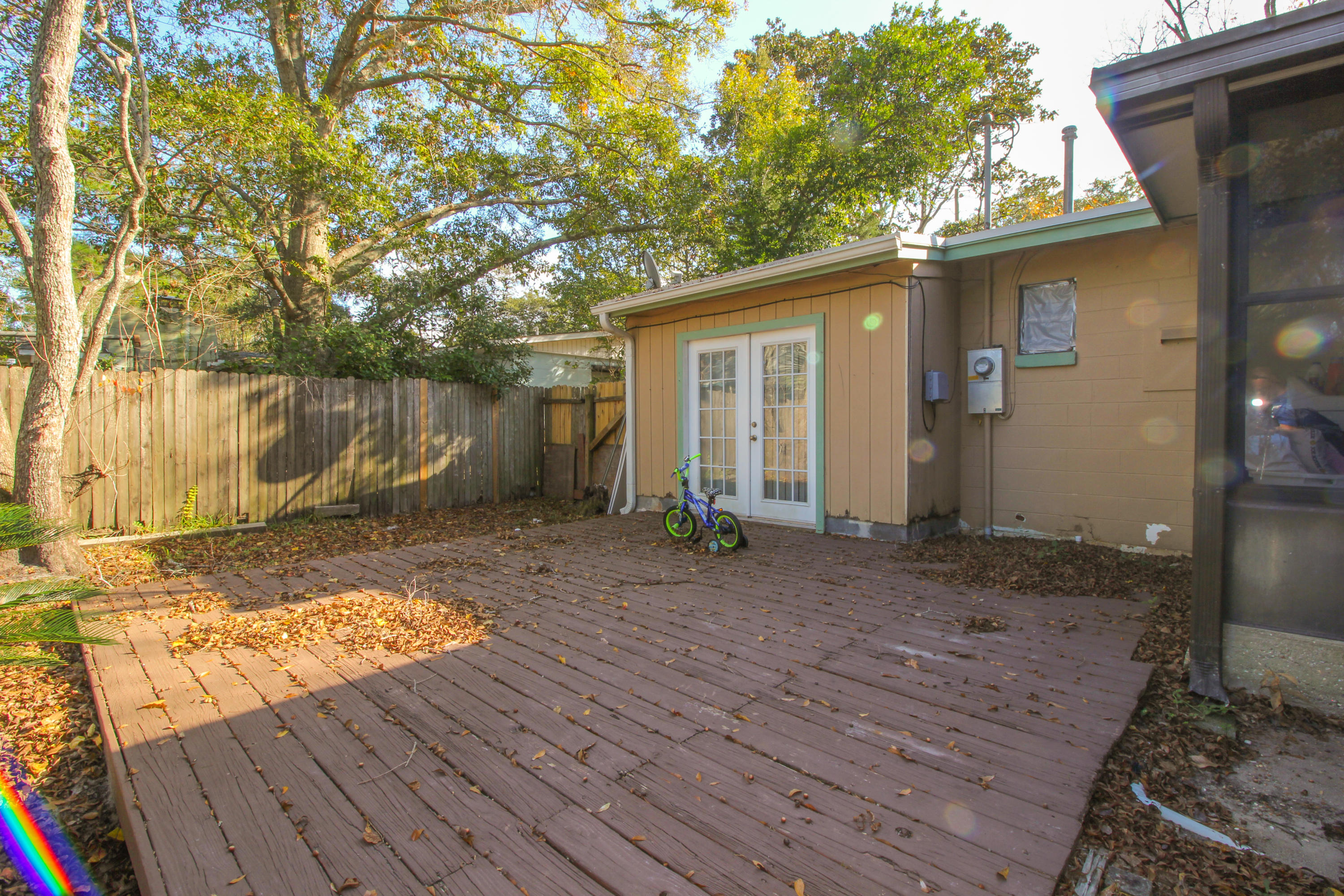 SEABREEZE ADD #3 LOT 2 BLK G - Residential