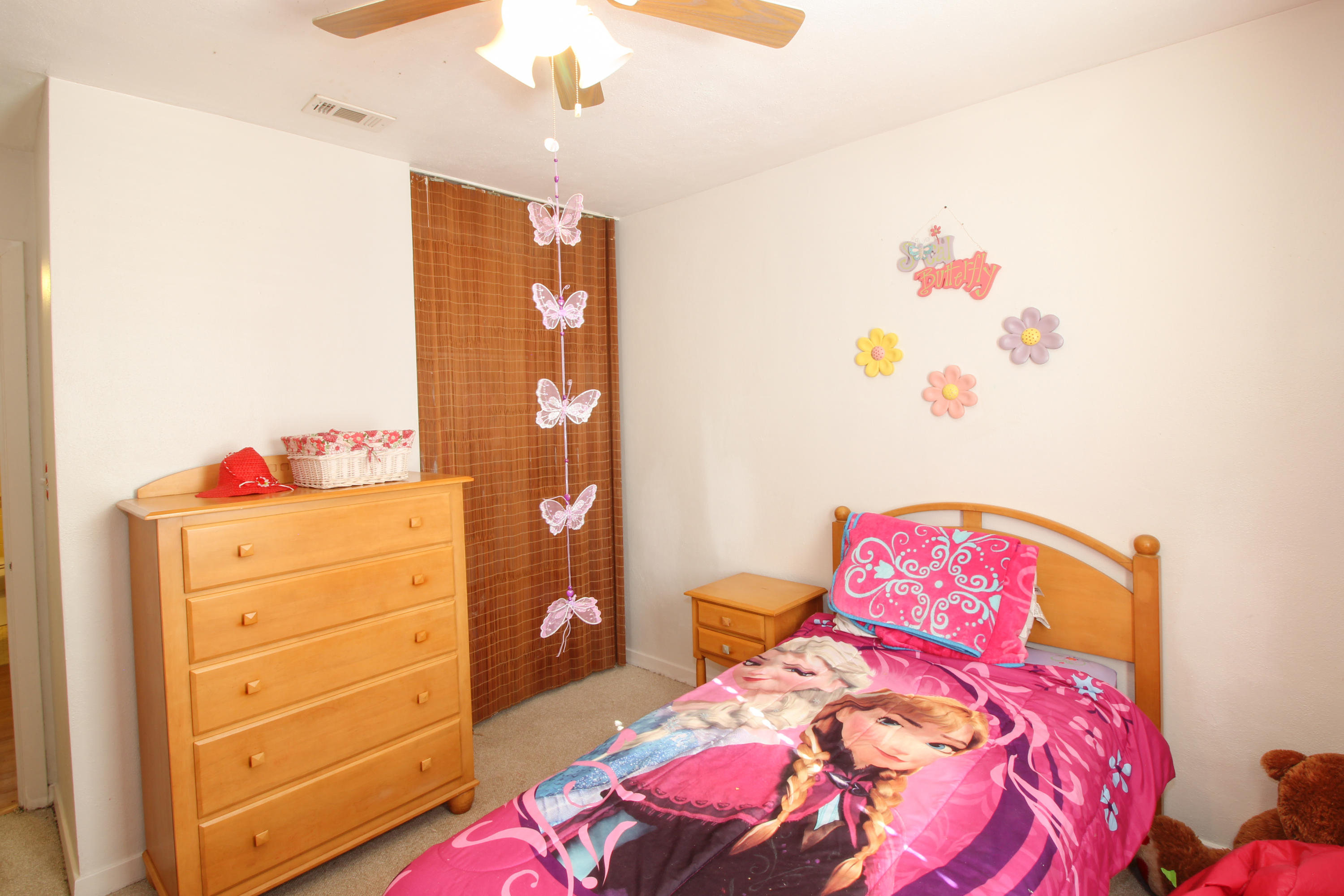 SEABREEZE ADD #3 LOT 2 BLK G - Residential