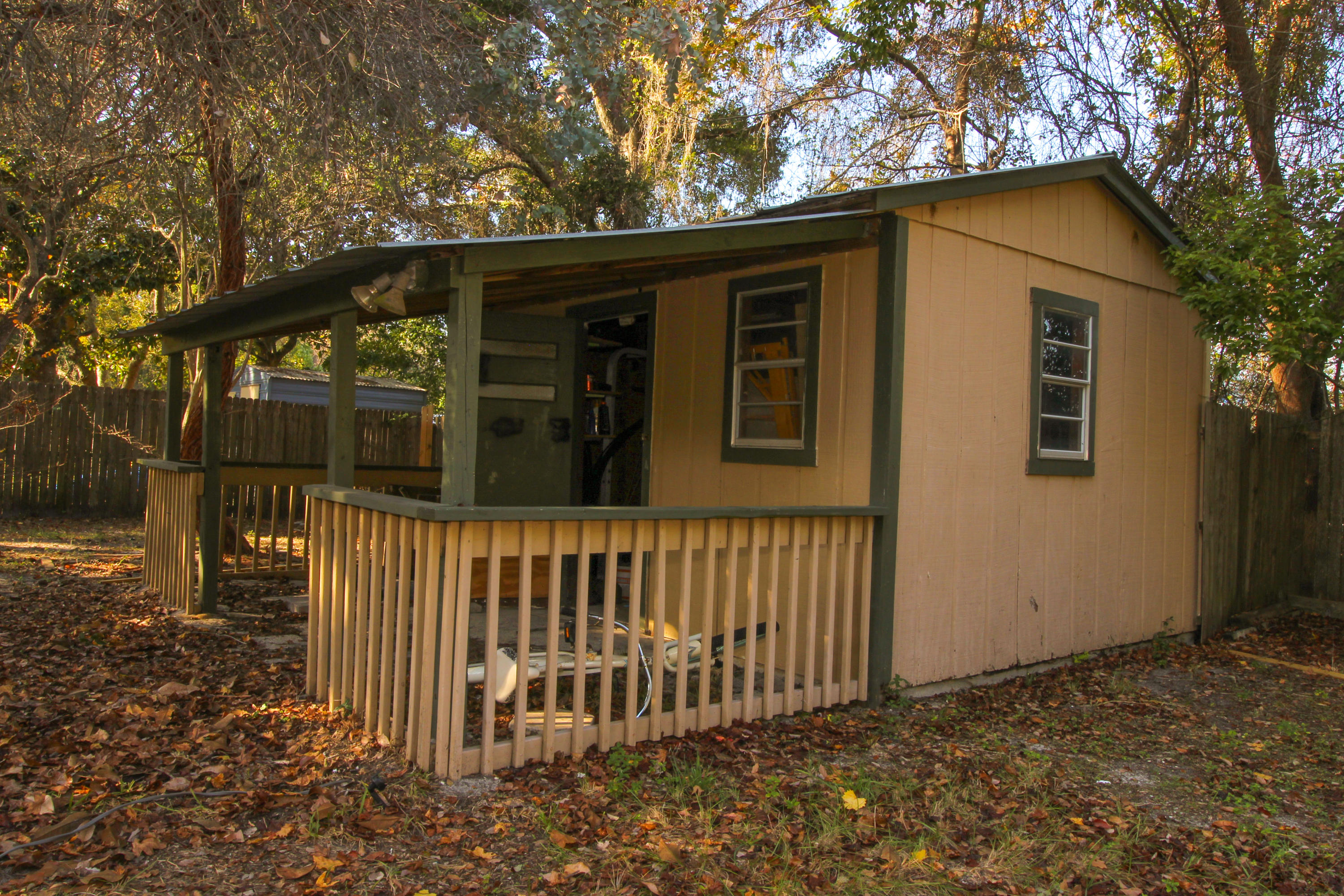 SEABREEZE ADD #3 LOT 2 BLK G - Residential