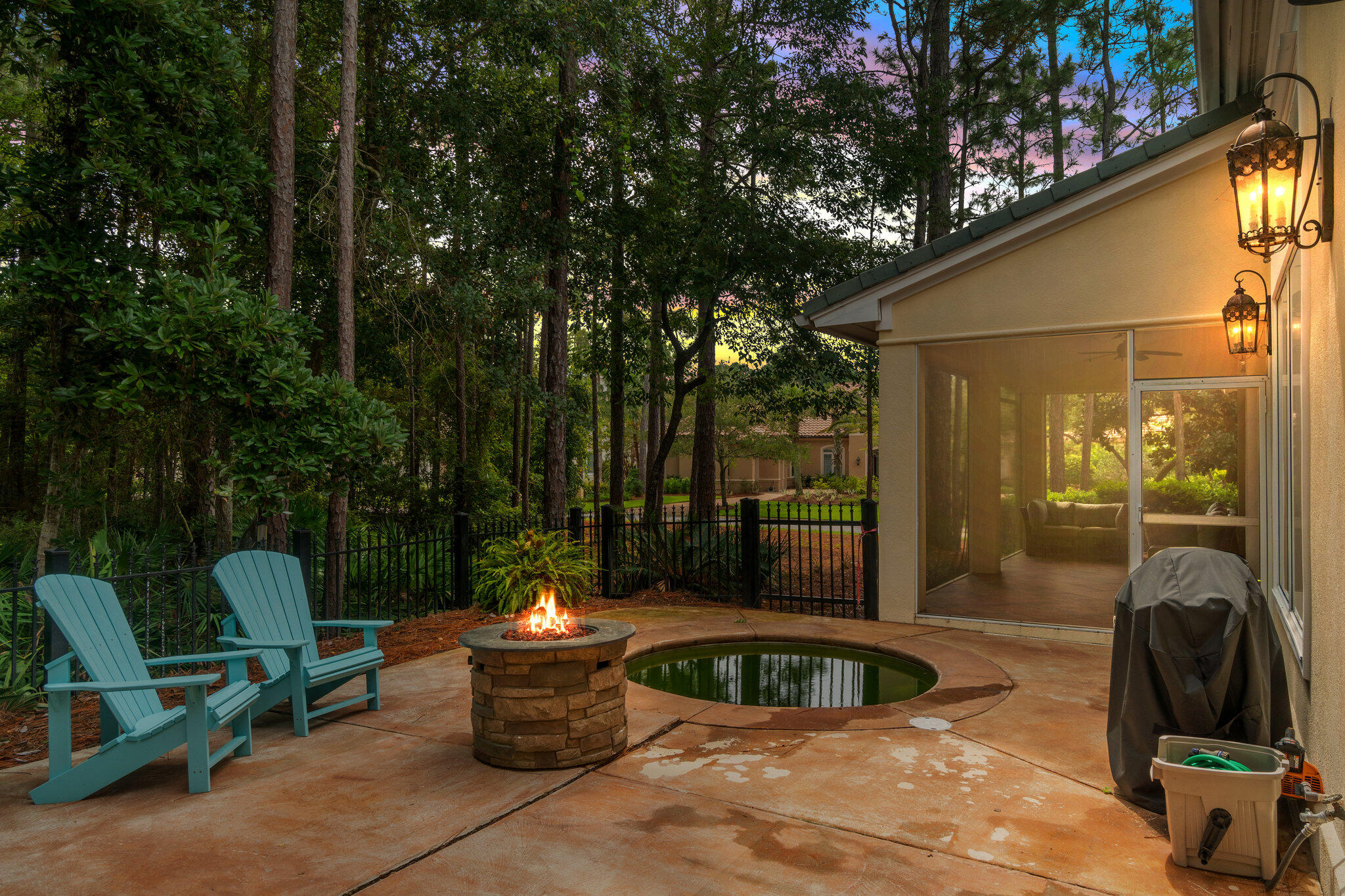 BURNT PINE - Residential