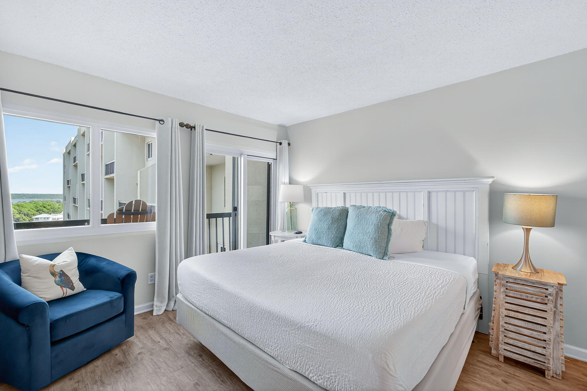 PINNACLE PORT - Residential